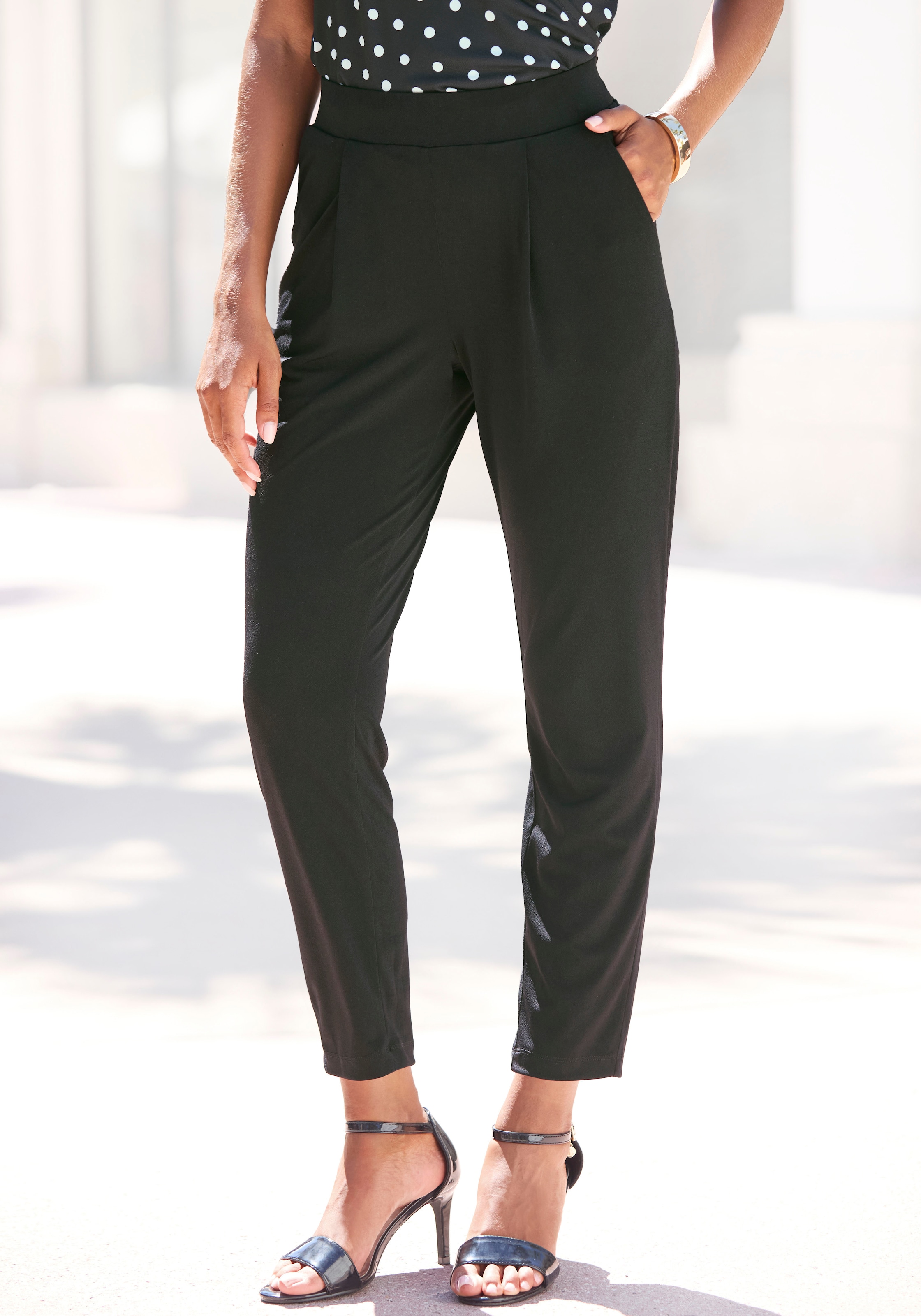LASCANA Schlupfhose, mit praktischen Eingriffstaschen, casual-chic Business günstig online kaufen