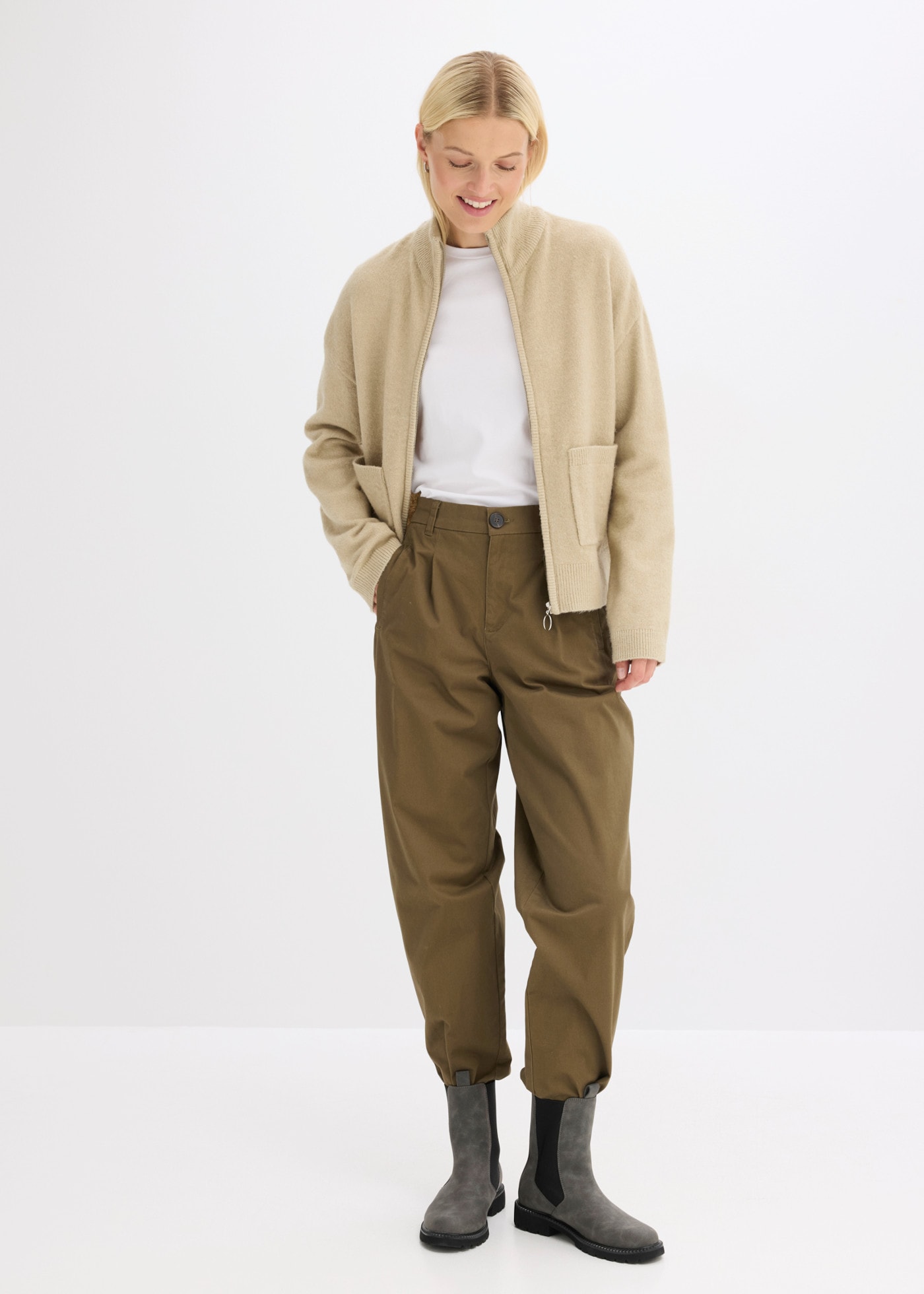 bonprix Strickjacke mit Feinstrick, Oversize-Passform, im Casual-Stil