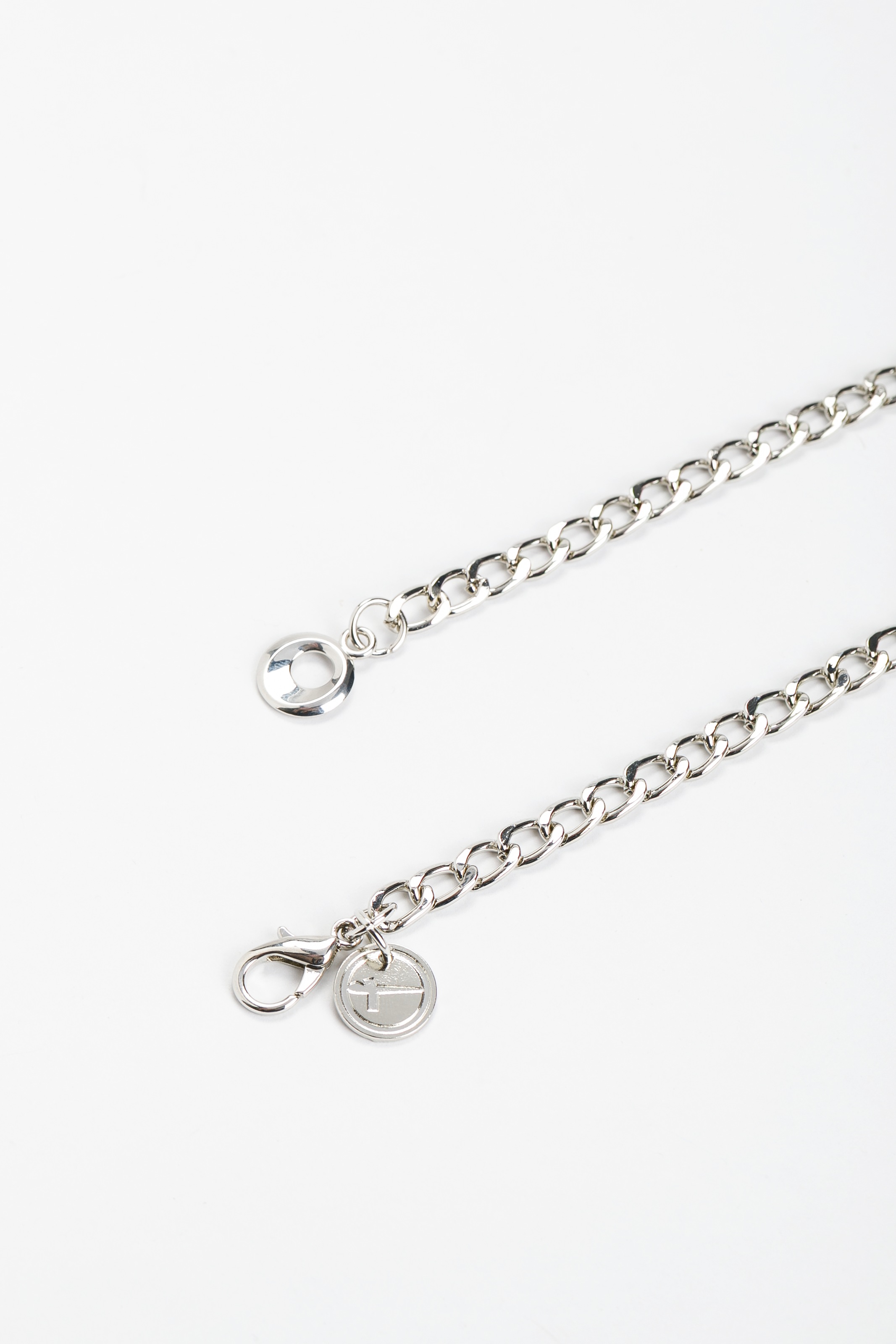 Tamaris Kettengürtel ""Dolly Silver"" Vorne 6 cm breit mit gehämmerten Herzen, individuell verstellbar