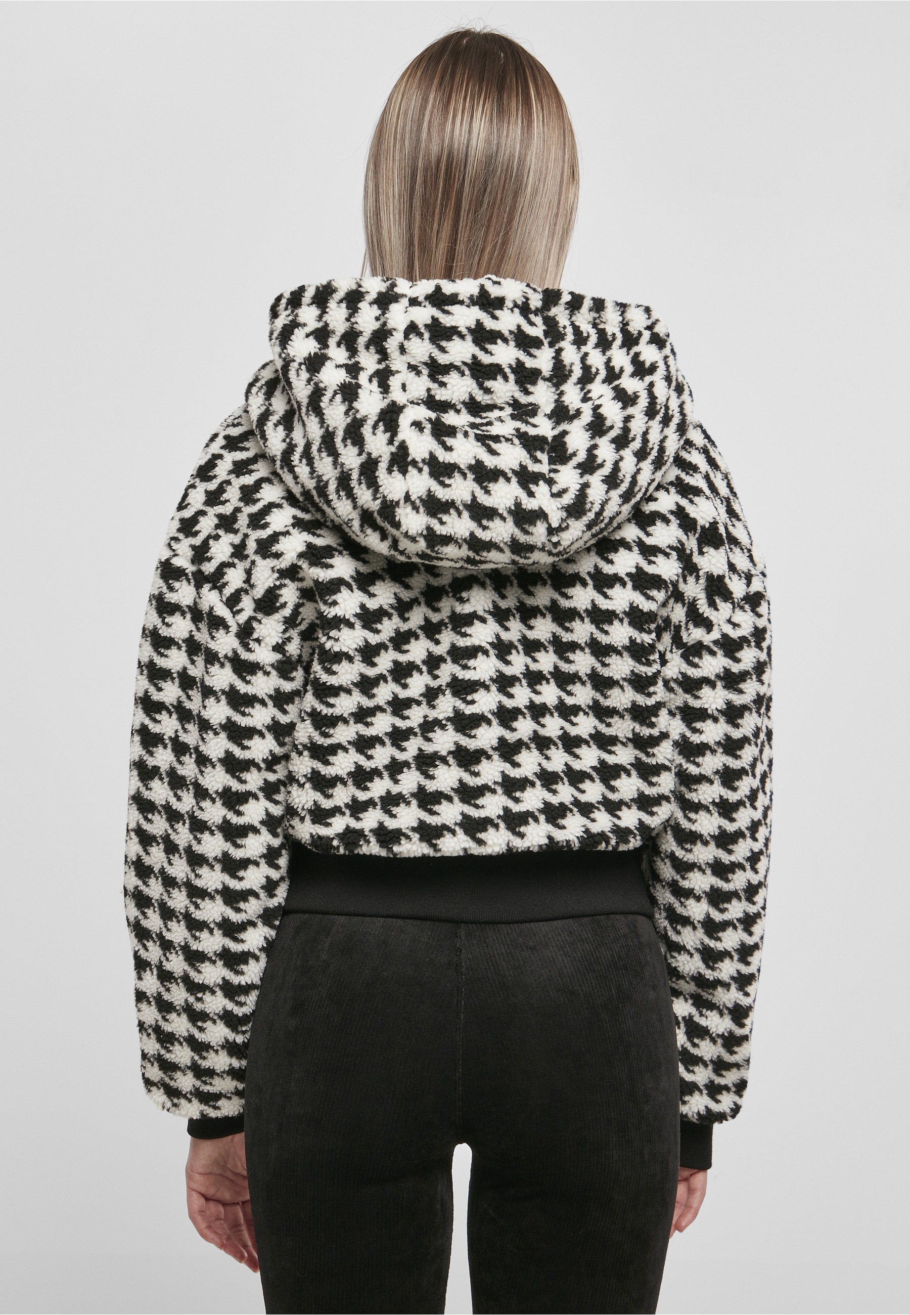 URBAN CLASSICS Langmantel »Urban Classics Damen Ladies Short Oversized AOP Sherpa Jacket«