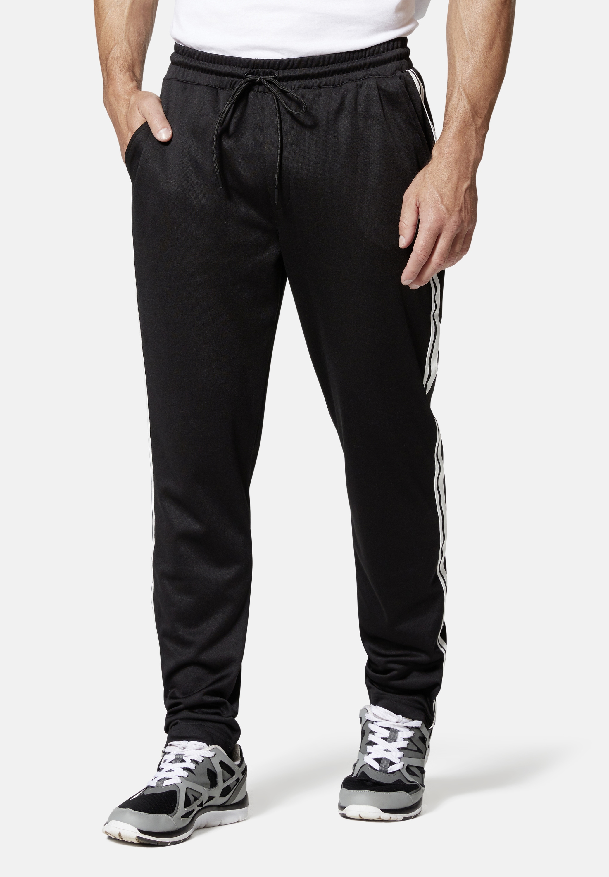 HERO by John Medoox Sporthose "Racingstripe Jogginghose" Bequemer Oberschen günstig online kaufen