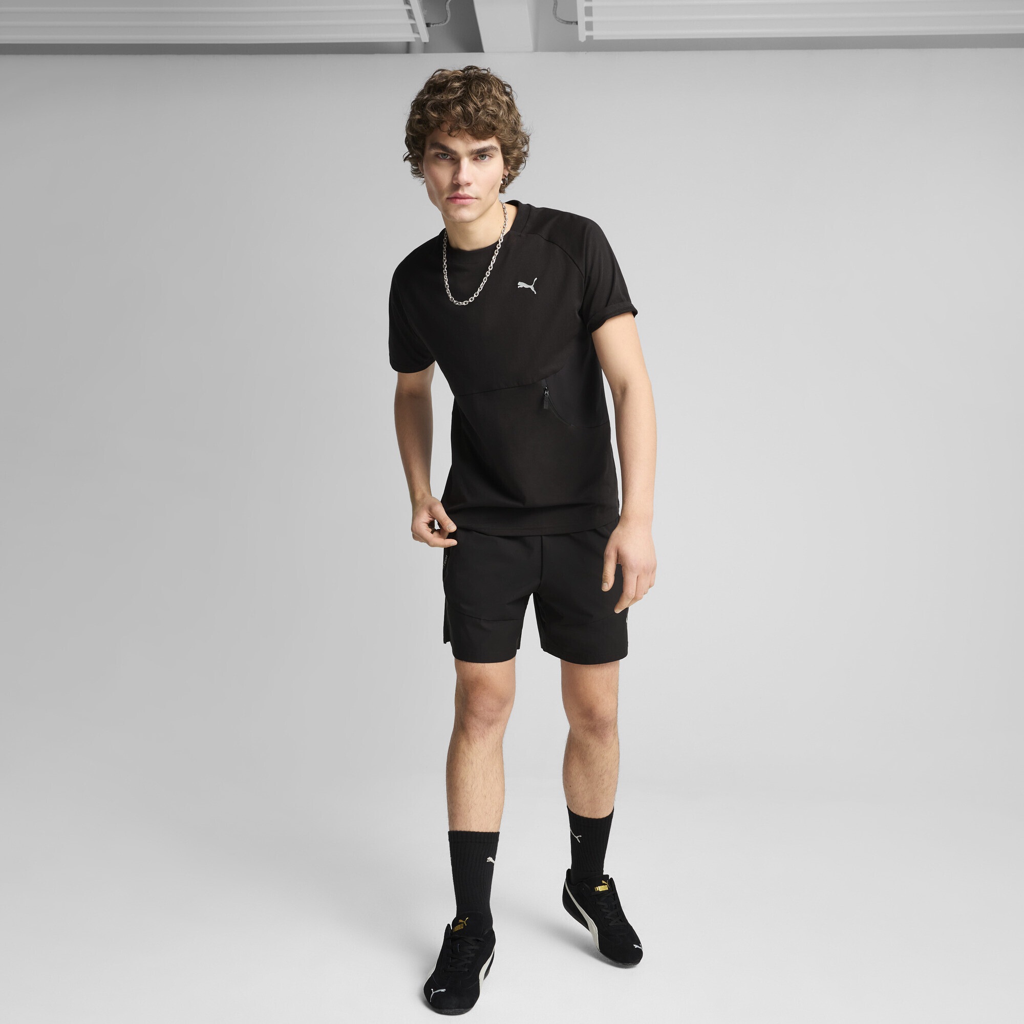 PUMA Shorts »PUMATECH Relaxed 6" Shorts Herren«