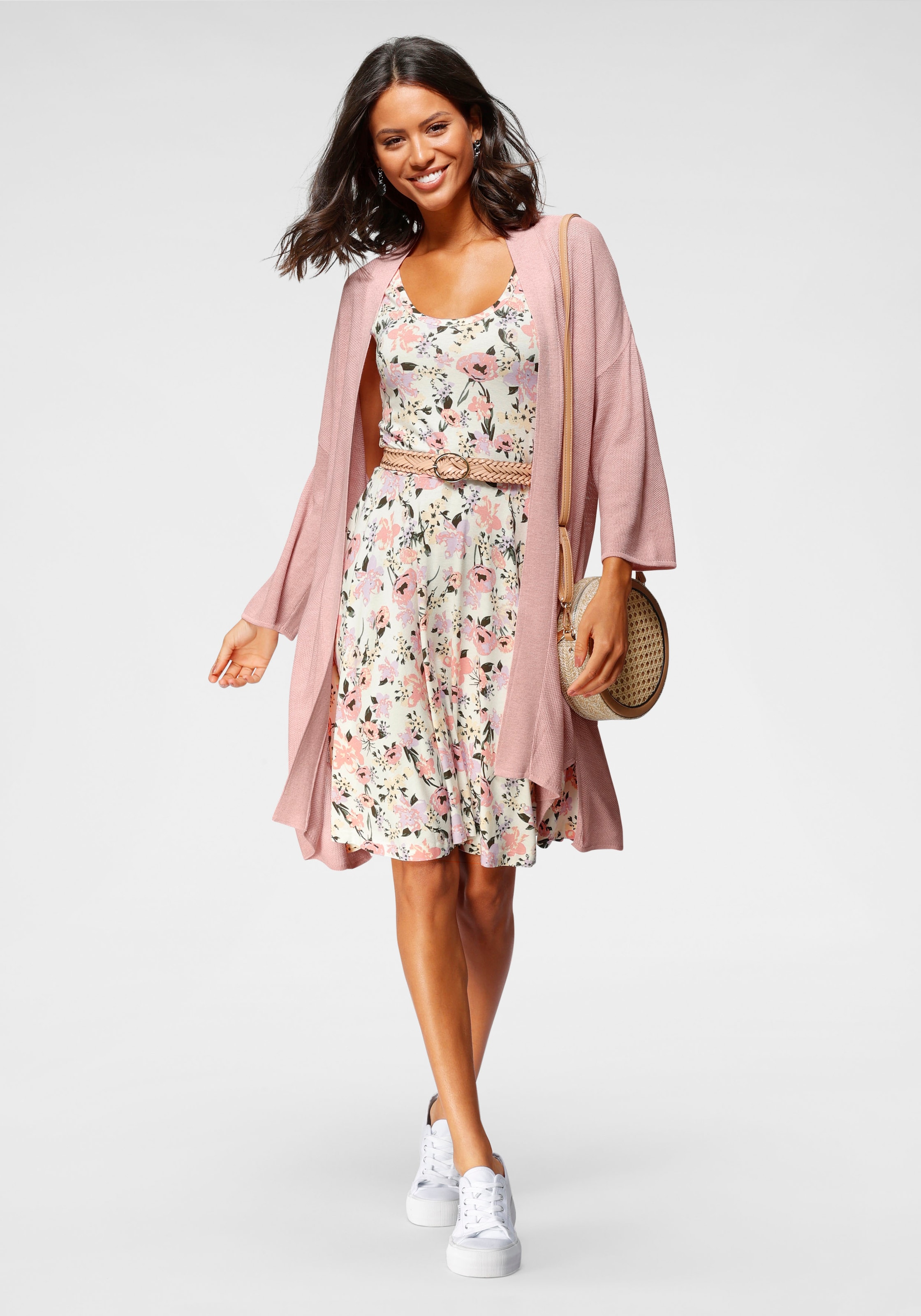 Laura Scott 1100000002199 figurbetonte Passform, femininer Stil, aus Viskosemischung