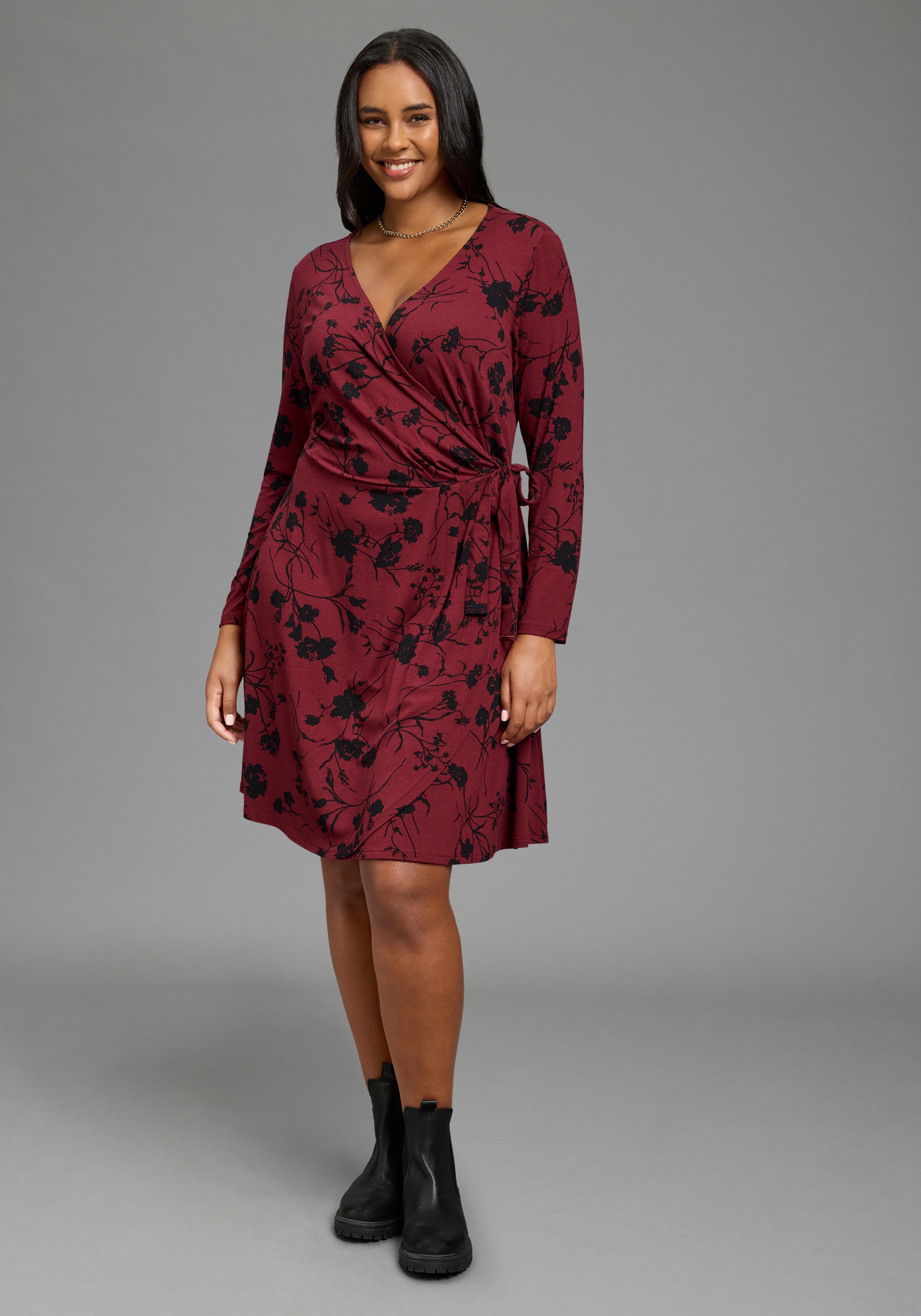 Laura Scott CURVE Wickelkleid "Große Größen" in großen Größen, aus elastischer Viskosemischung, taillierte Passform