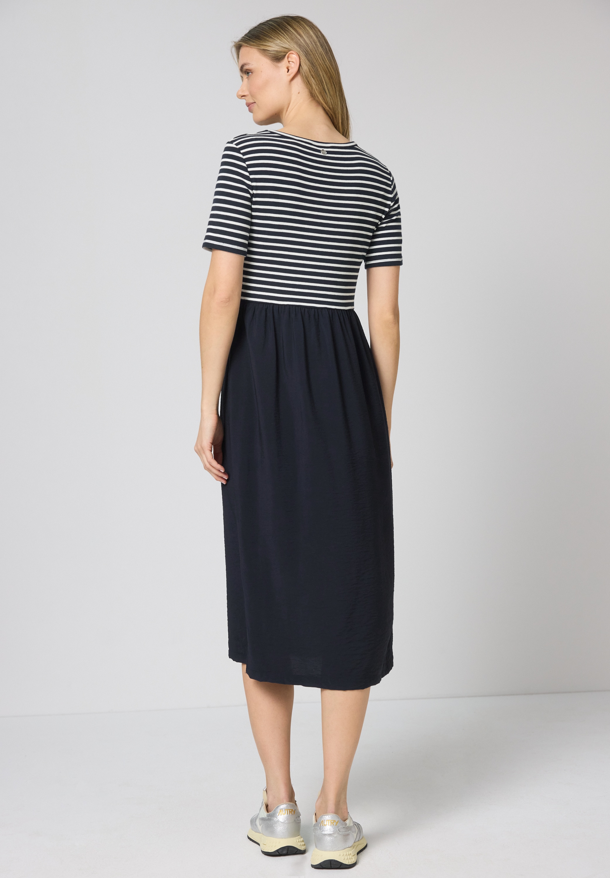 STREET ONE Midikleid Ohne Taschen mit Rundhalsausschnitt