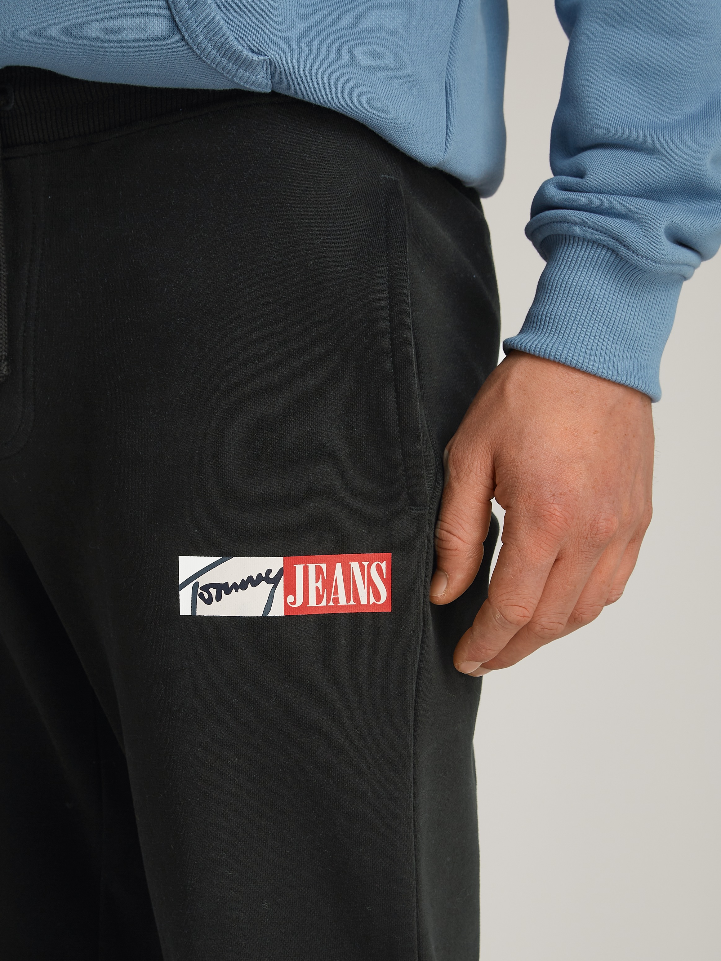 Tommy Jeans Jogginghose »TJM SLIM ENTRY SWEATPANT«, mit Logo