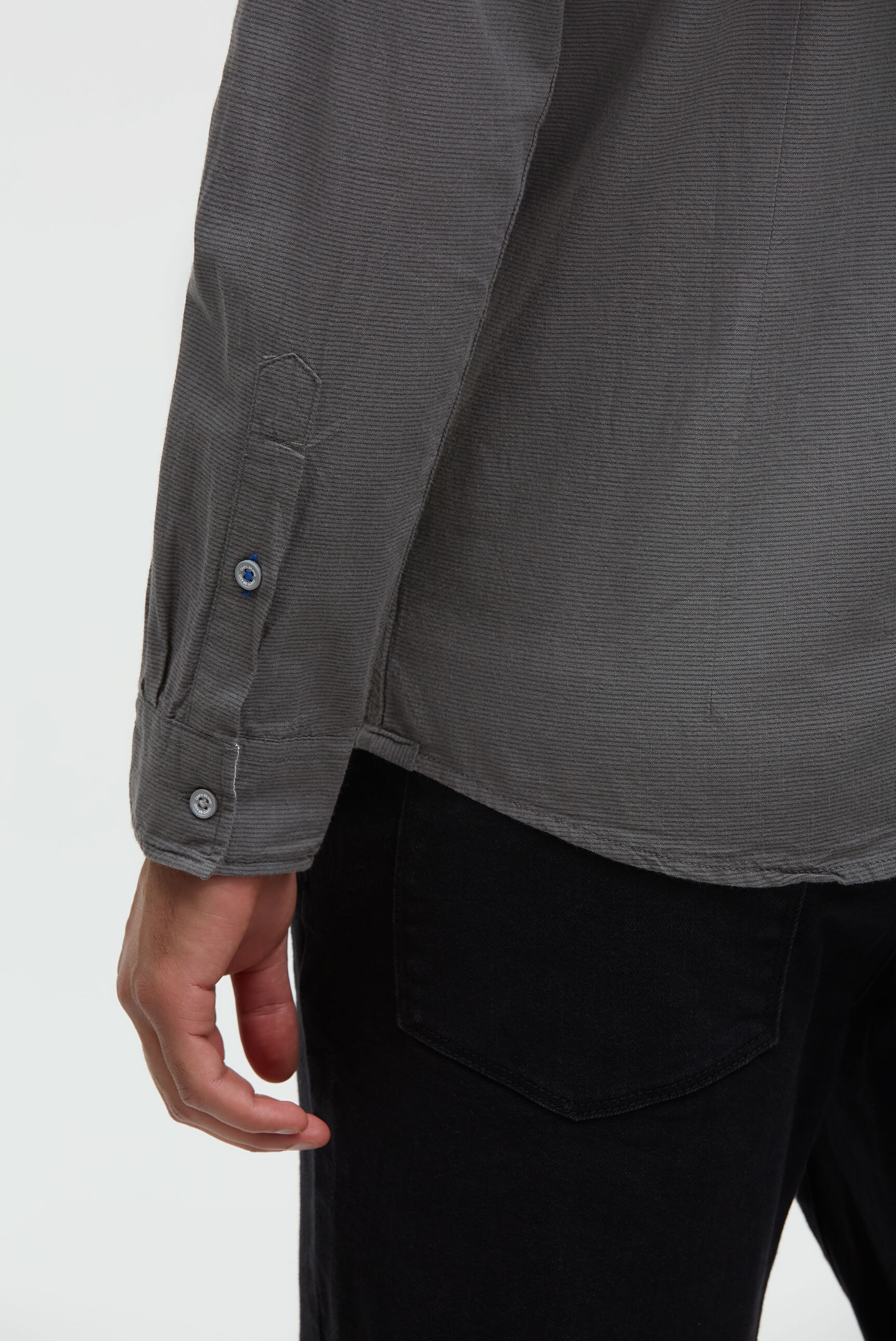 CMPD Langarmhemd mit filigranem Streifenmuster