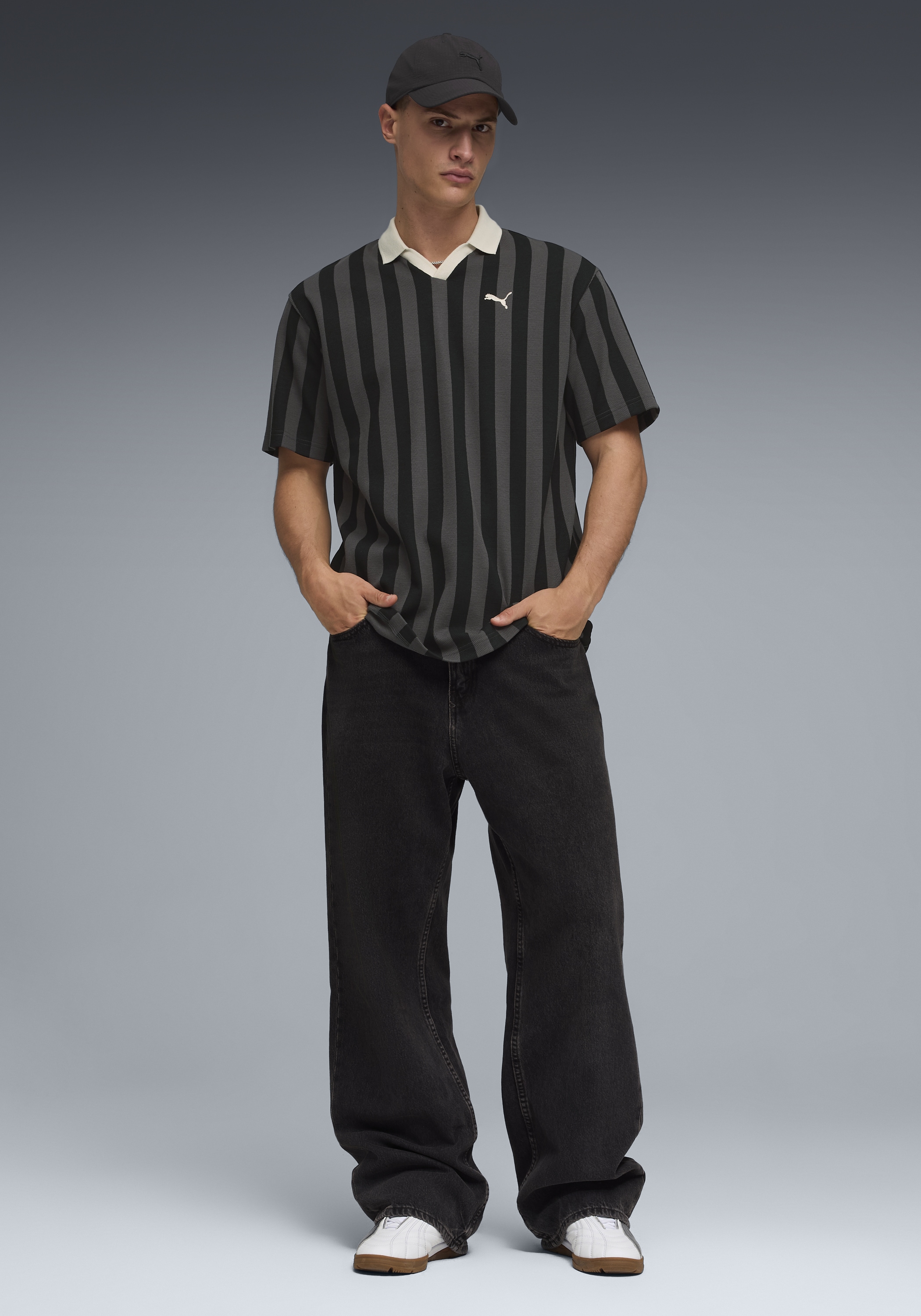 PUMA T-Shirt »CLASS RELAXED PINNACLE POLO« Kurzarm-Design, Rundhalsausschnitt, für aktive Erwachsene