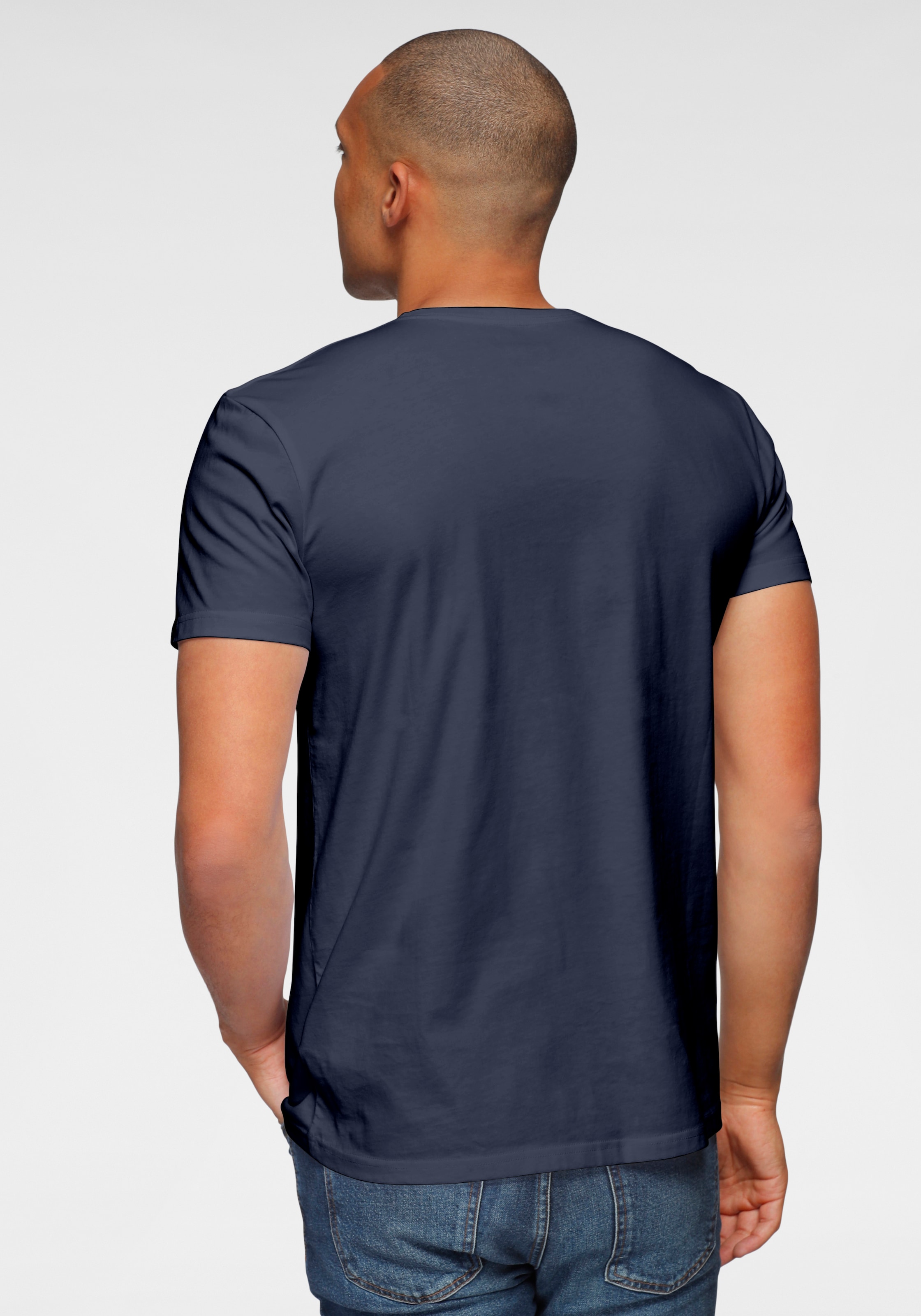 Converse T-Shirt »STANDARD FIT CENTER FRONT LARGE LOGO STAR CHEV SS TEE«