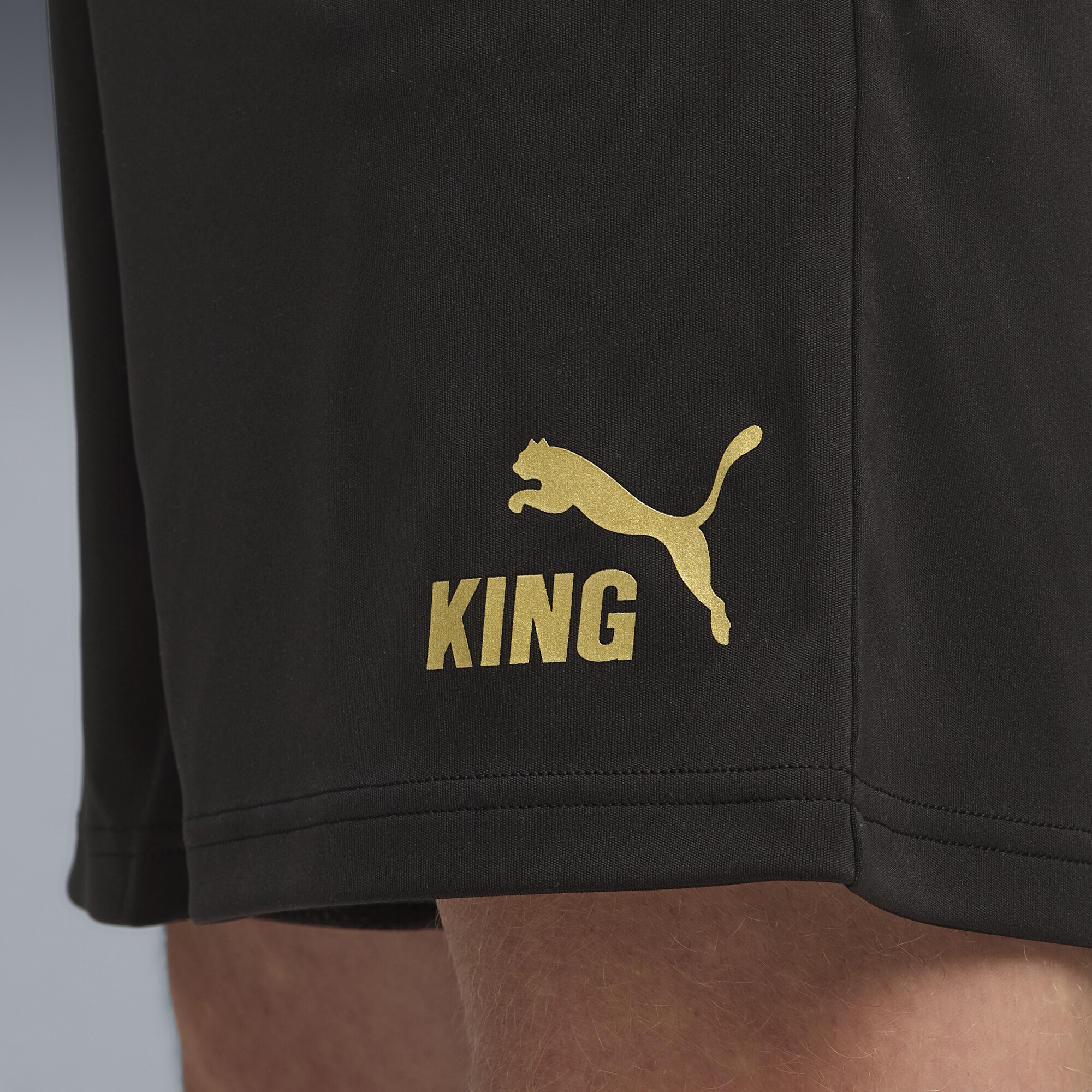 PUMA Sporthose »KINGtouch Fußballshorts Herren«