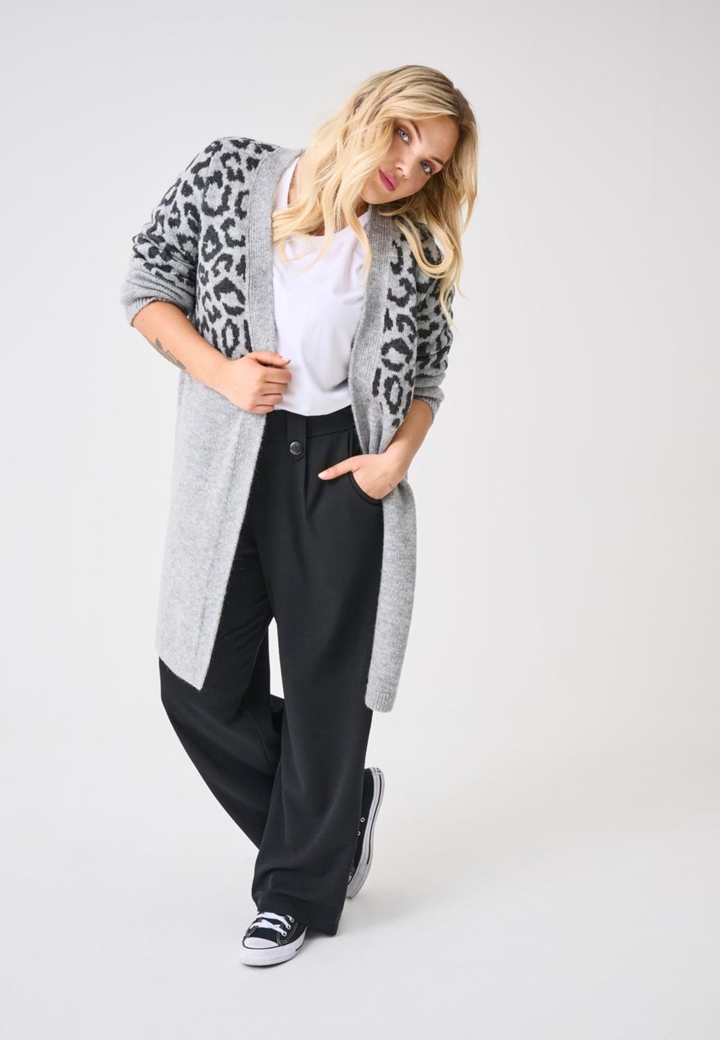 ONLY CARMAKOMA Strickjacke "CARJADE ANIMAL L/S CARDIGAN KNT NOOS" günstig online kaufen