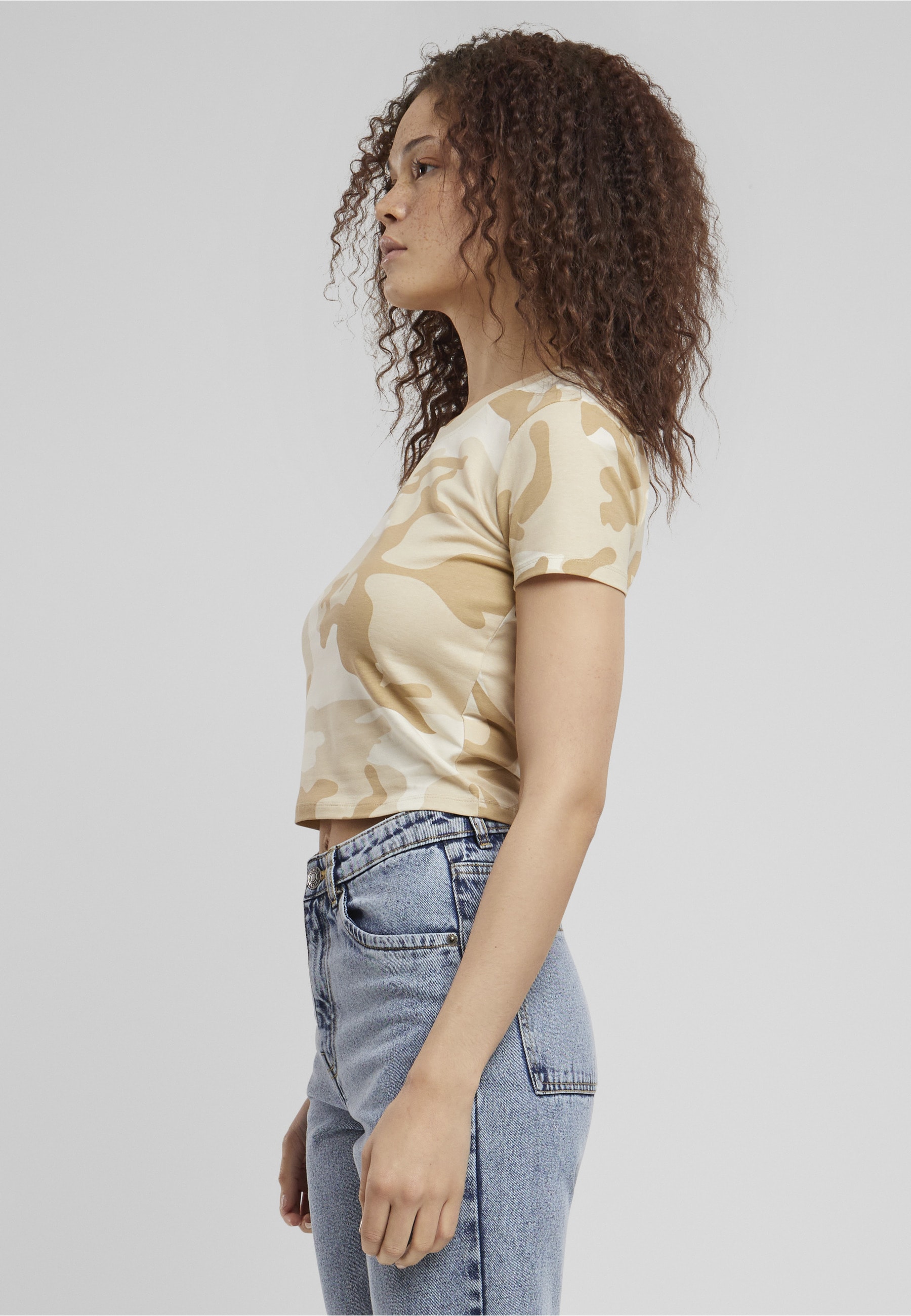 URBAN CLASSICS T-Shirt »Urban Classics Damen Ladies Cropped Camo Tee« 1 Stk.