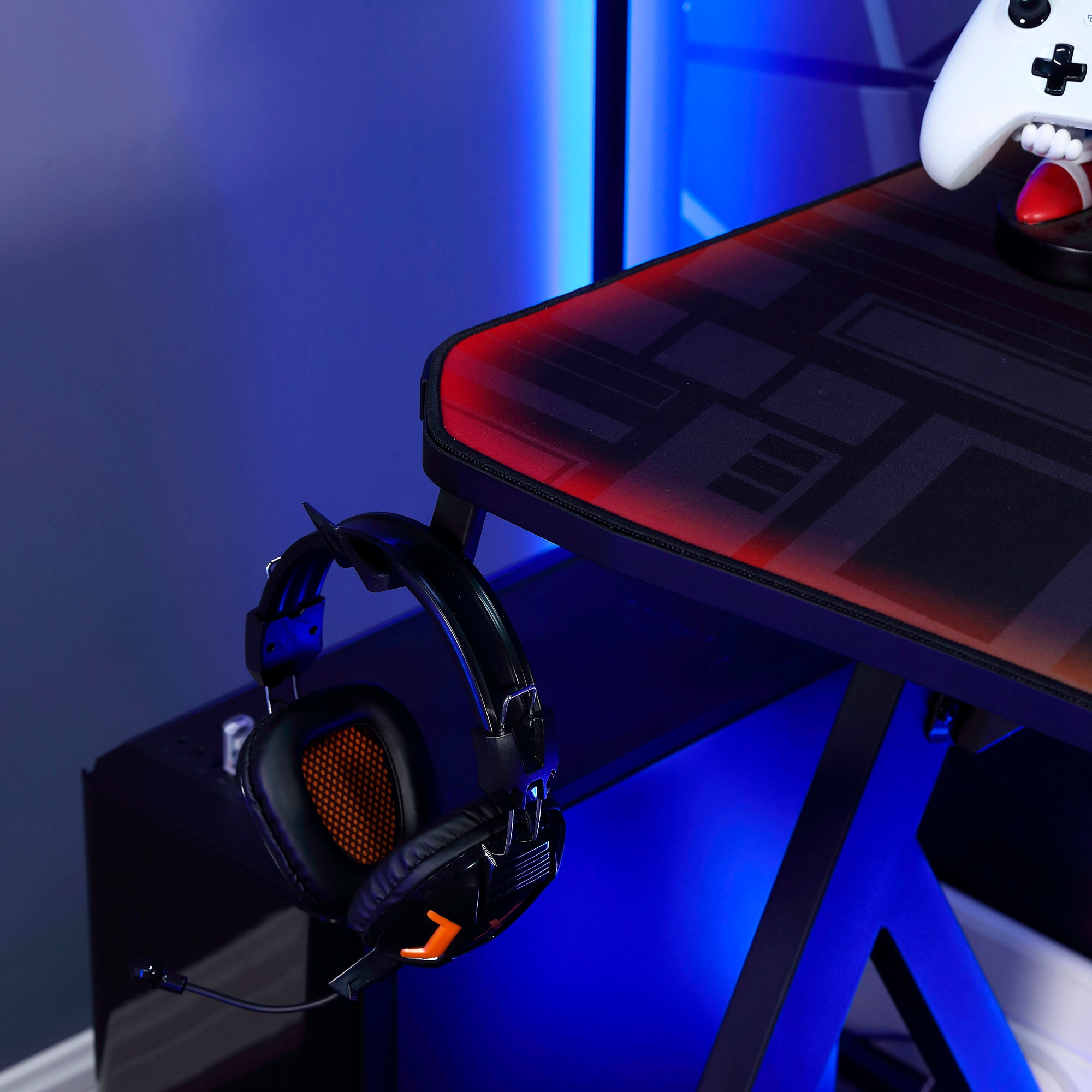 X Rocker Gamingtisch »Lumio XL RGB - Gaming Schreibtisch mit Beleuchtung & App-Steuerung«