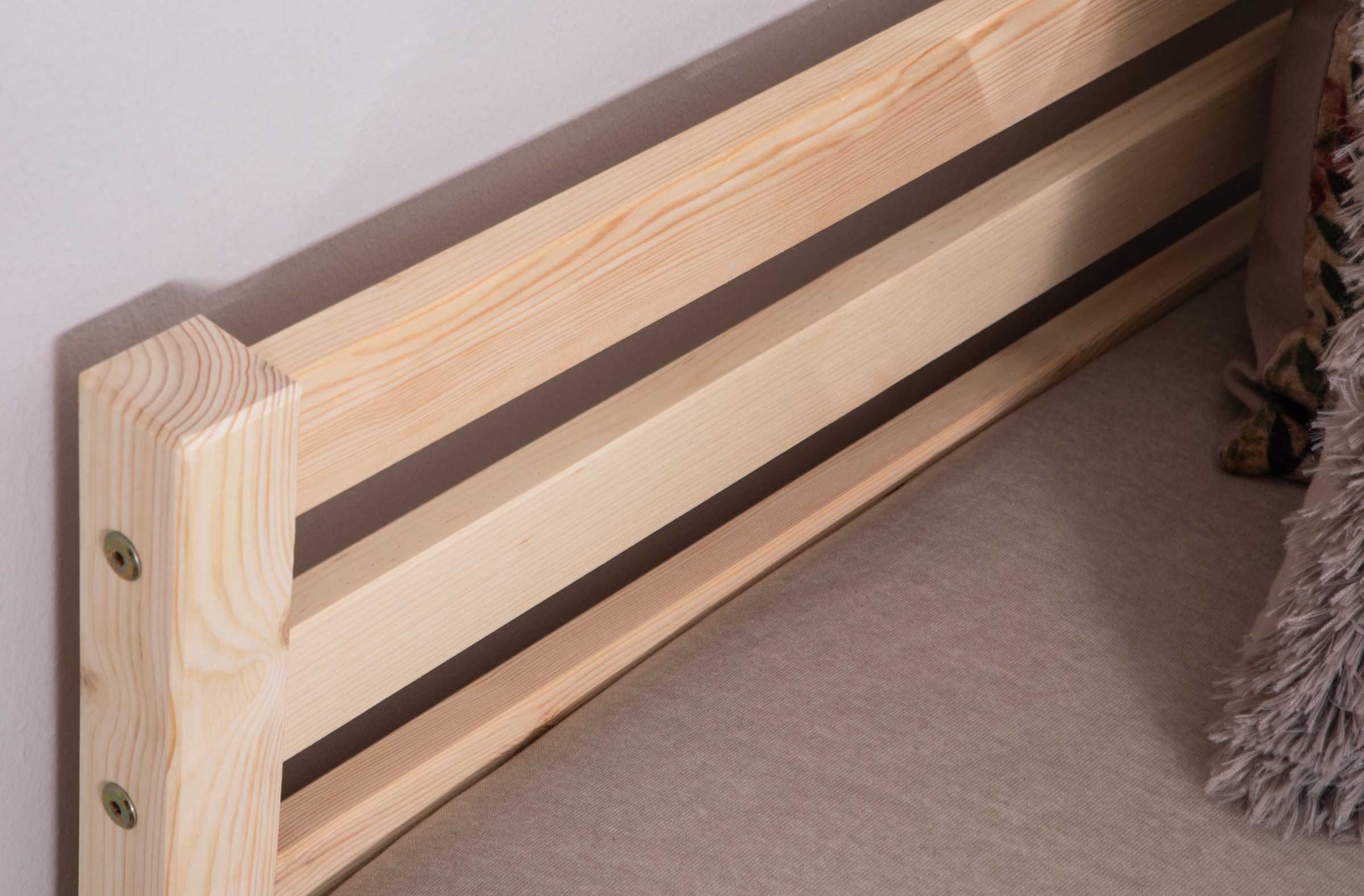 Ticaa Jugendbett Futonbett in diversen Breiten, Kiefer, mit Rollrost