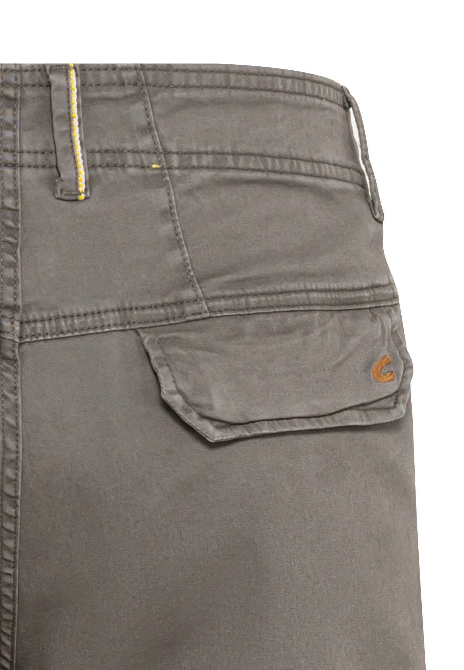 camel active Cargohose, mit seitlichen Taschen und Stretch