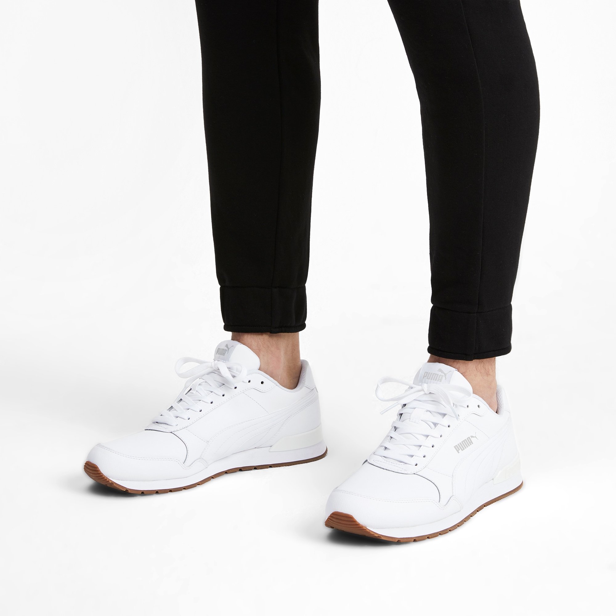 PUMA Sneaker »ST RUNNER V2 FULL L«  mit Schnürverschluss, mit SOFTFOAM+ Dämpfungstechnologie, aus Leder