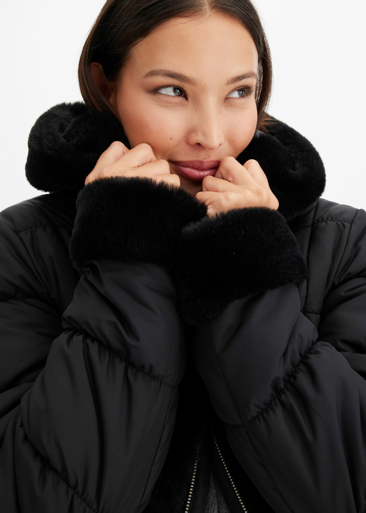 Thumbnail - bonprix Steppjacke mit Kapuze eleganter Look, mit Kapuze und Fellimitat, Winterjacke