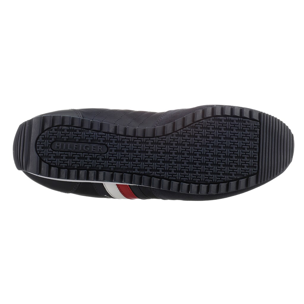 Tommy Hilfiger Sneaker »MIDNIGHT ESSENTIAL NYLON RUNNER«, mit seitlichem Logoschriftzug