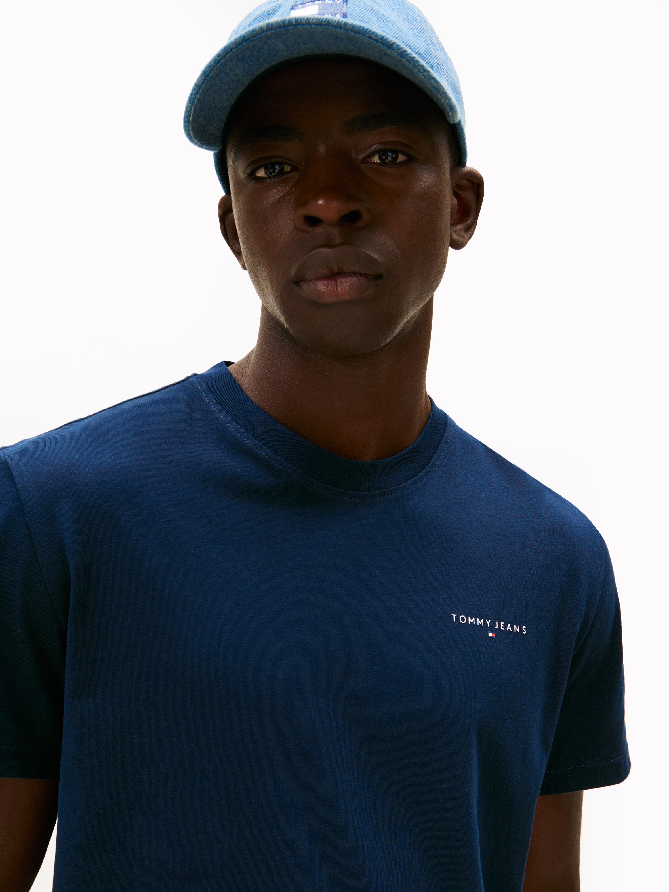 Tommy Jeans T-Shirt »TJM SLIM FIT LINEAR 2PACK« Packung, 2 Stk. Rundhals, Jersey