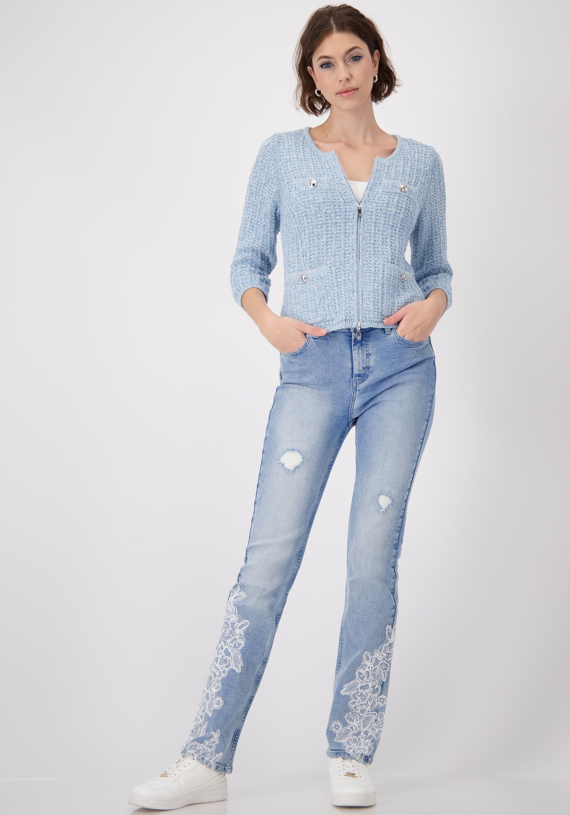 Monari Strickjacke, mit Zierknöpfen