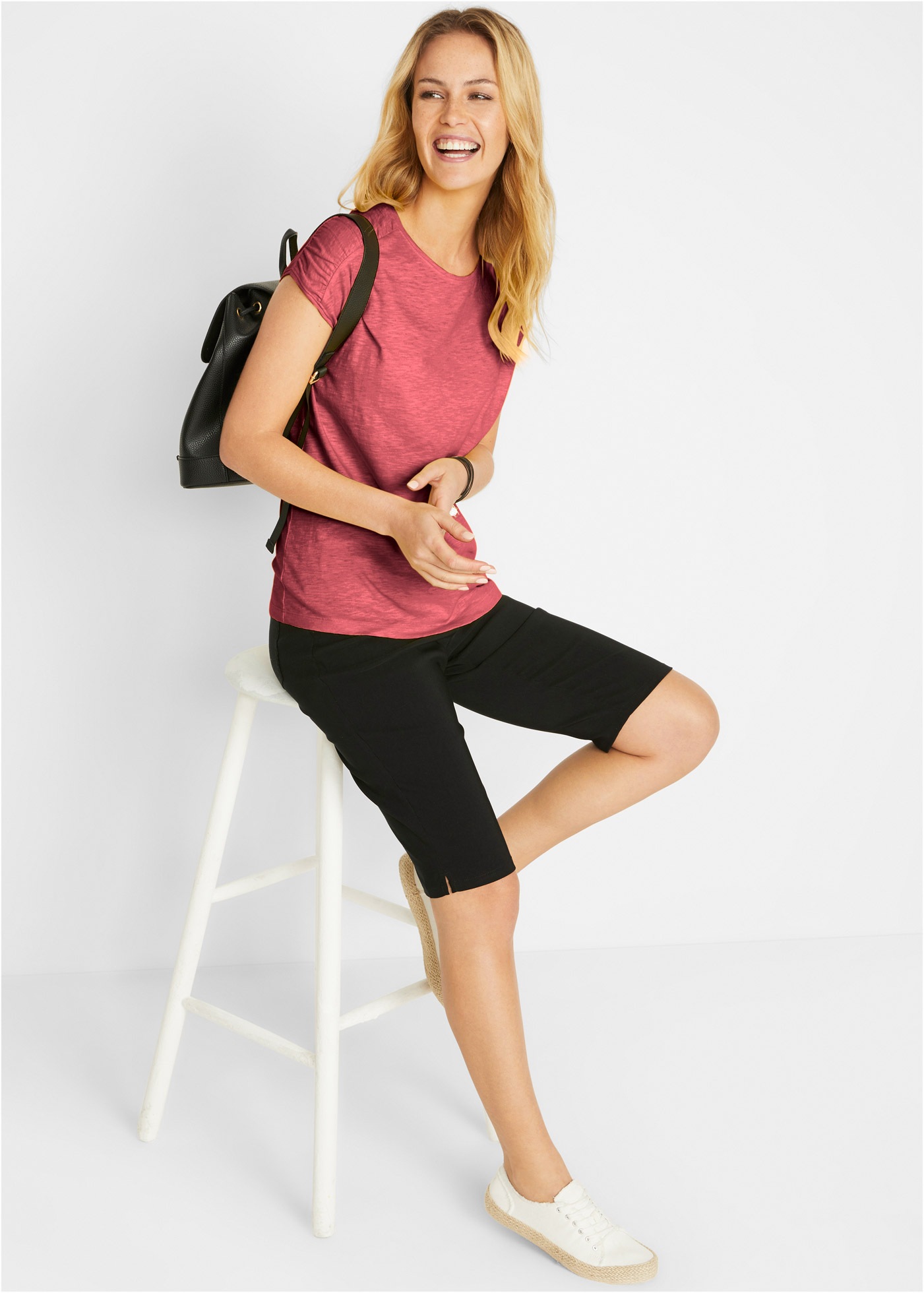 bonprix T-Shirt gerade Passform, überschnittene Schultern, mit Rundhalsausschnitt