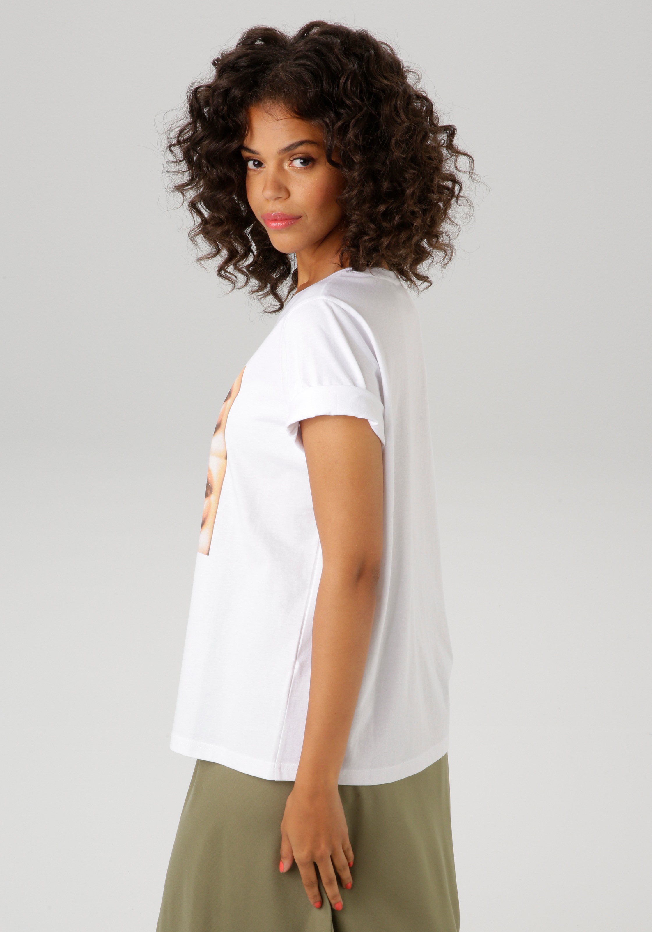 Aniston CASUAL T-Shirt, mit Glitzer verzierter Frontdruck günstig online kaufen