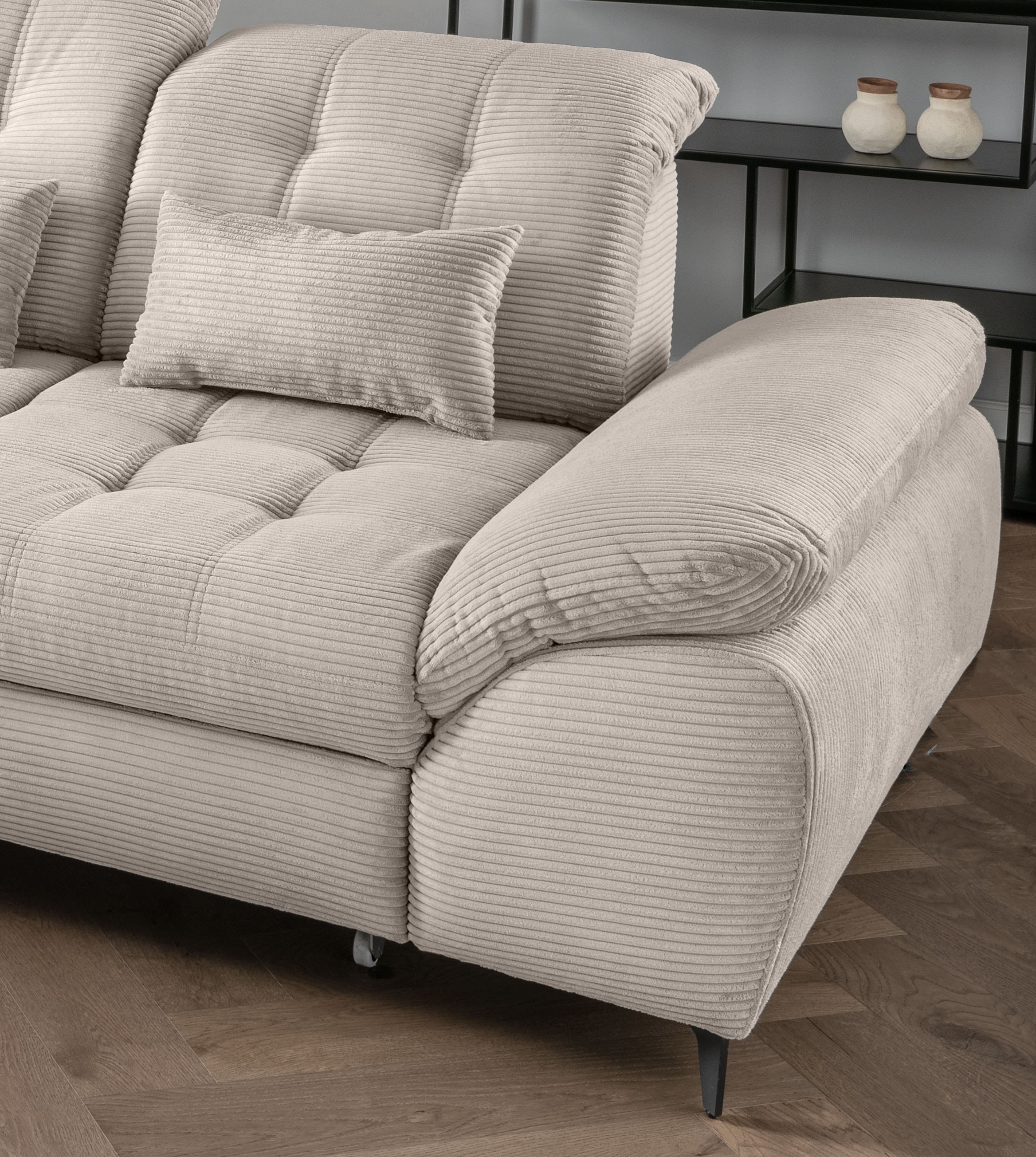 Home affaire Ecksofa »Lazio modern und bequem, schmale Armlehnen, tolle Detailverarbeitung« zwei verschiedene Fußfarben wählbar