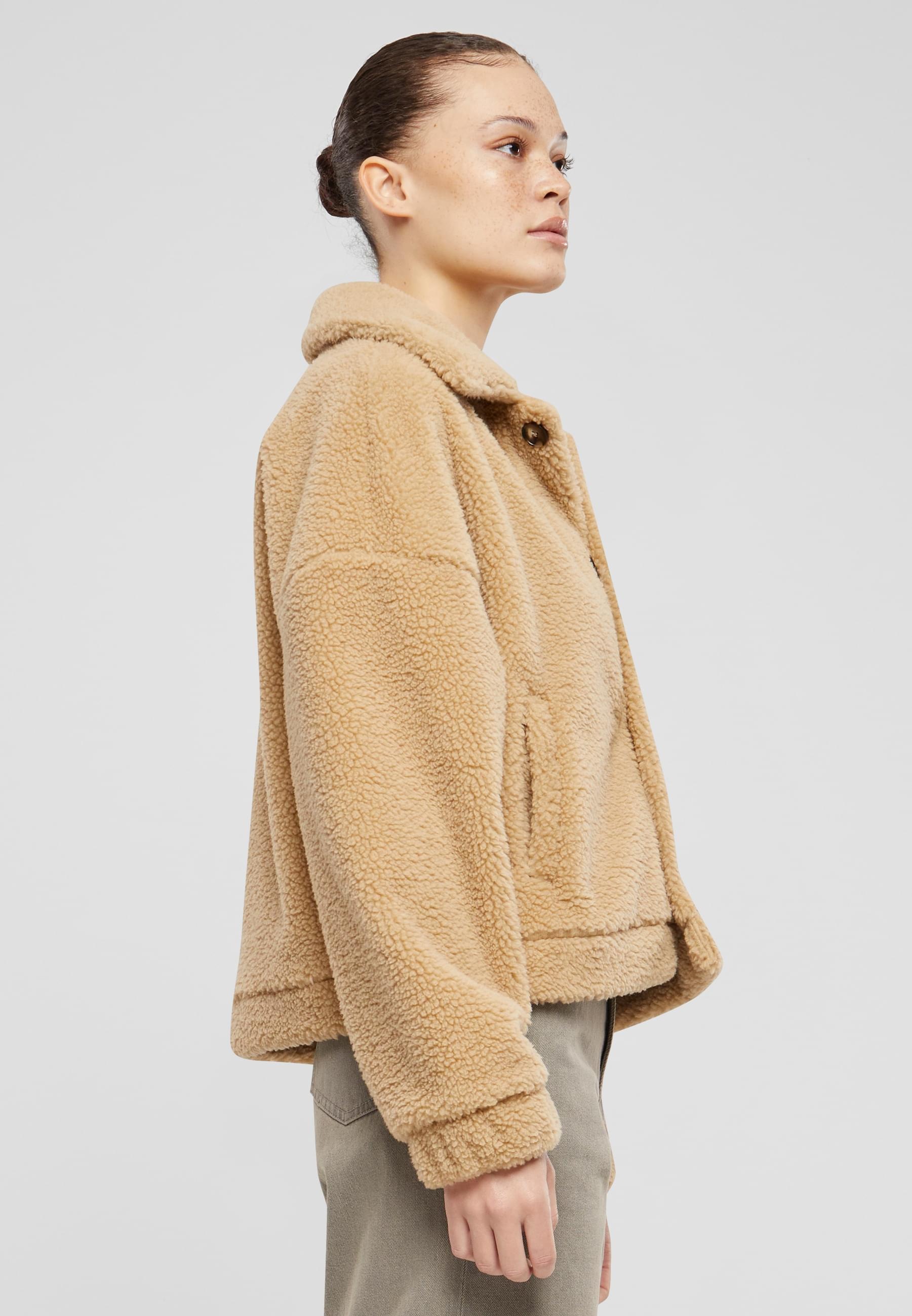 URBAN CLASSICS Allwetterjacke »Urban Classics Ladies Short Sherpa Button Jacket«, (1 St.), ohne Kapuze