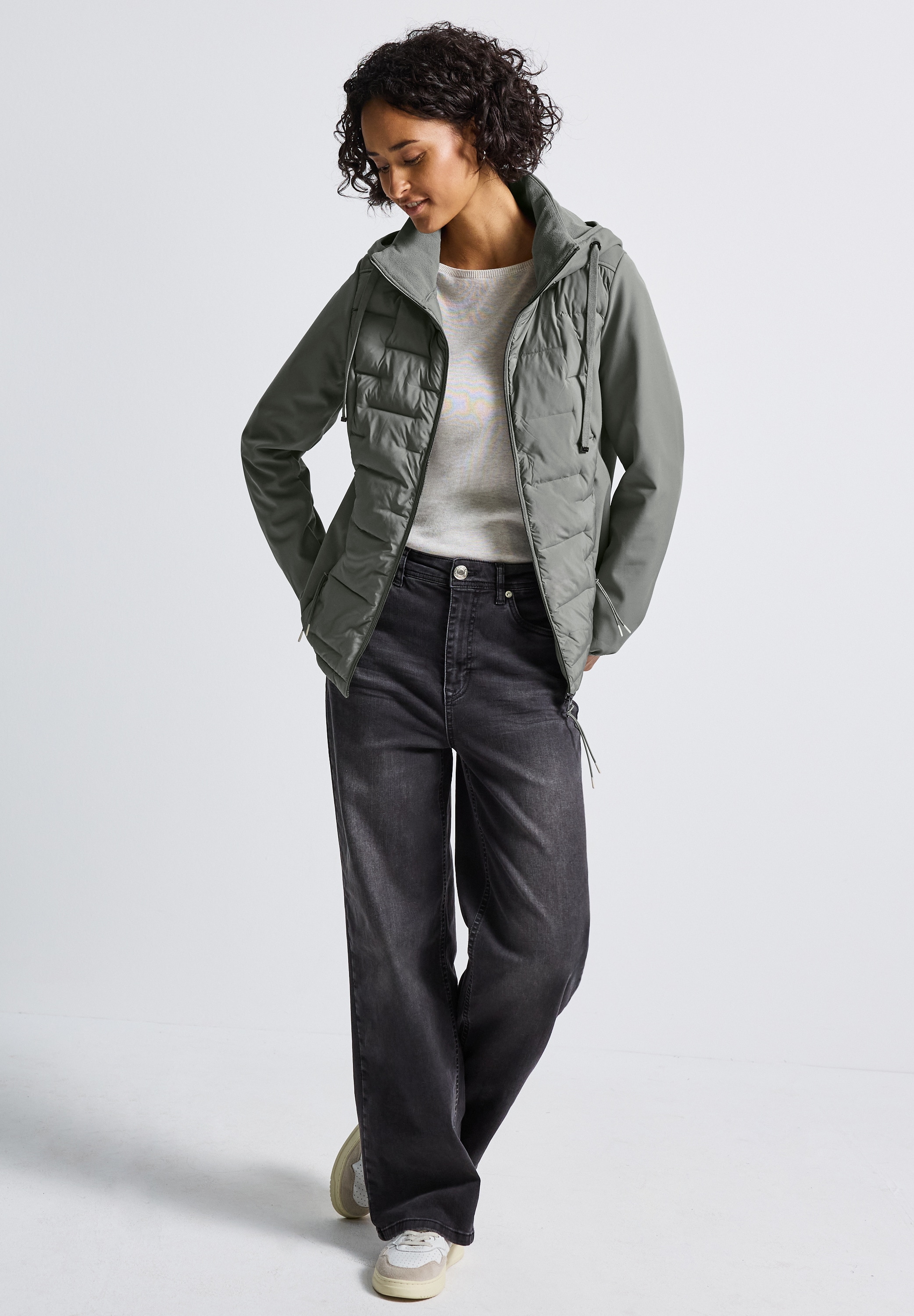 STREET ONE Softshelljacke, mit Kapuze, mit Kapuze mit Tunnelzugband