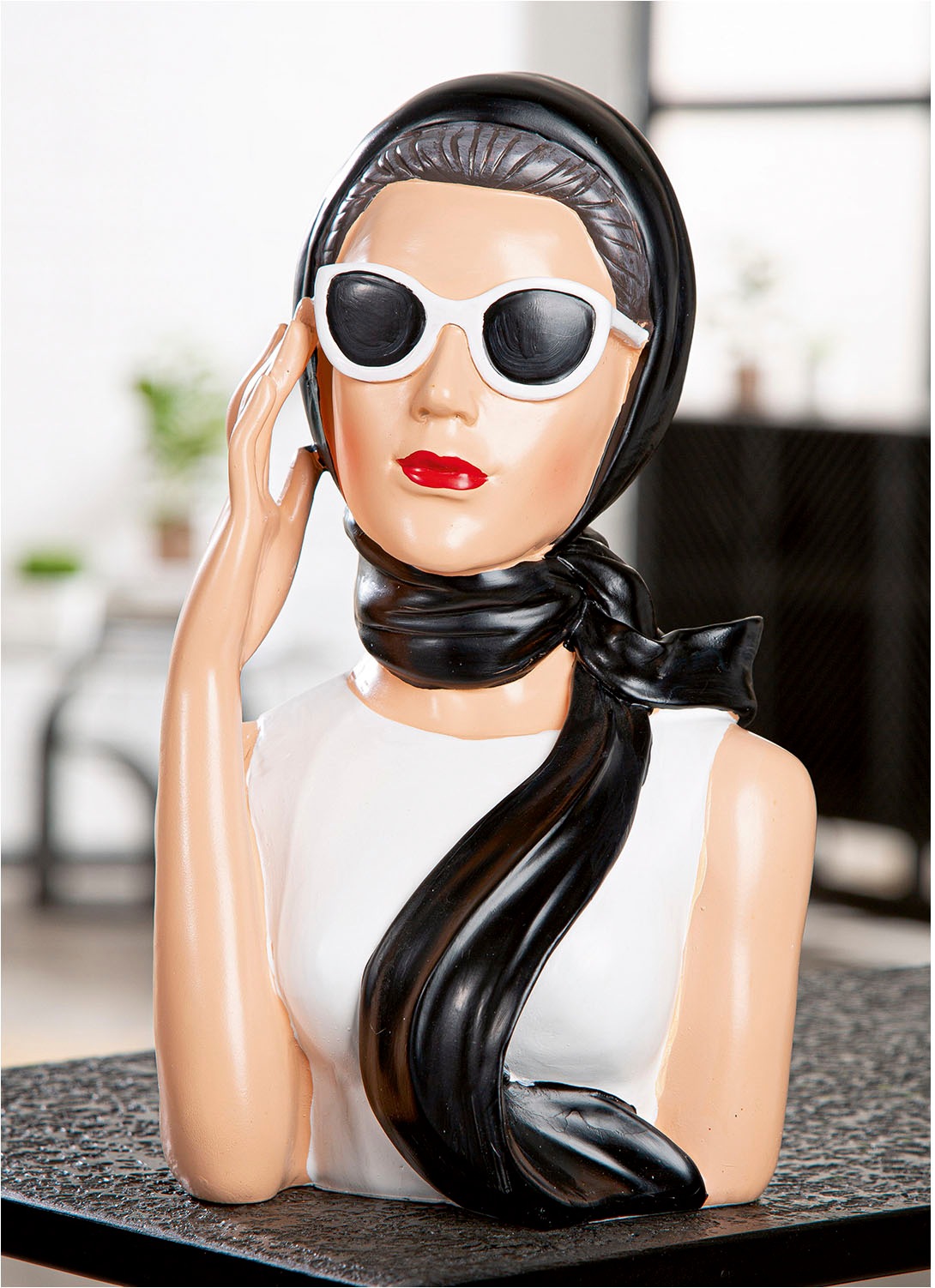 GILDE Dekofigur "Figur Frau Lady Audrey schwarz; weiß H. 27,5 cm" günstig online kaufen
