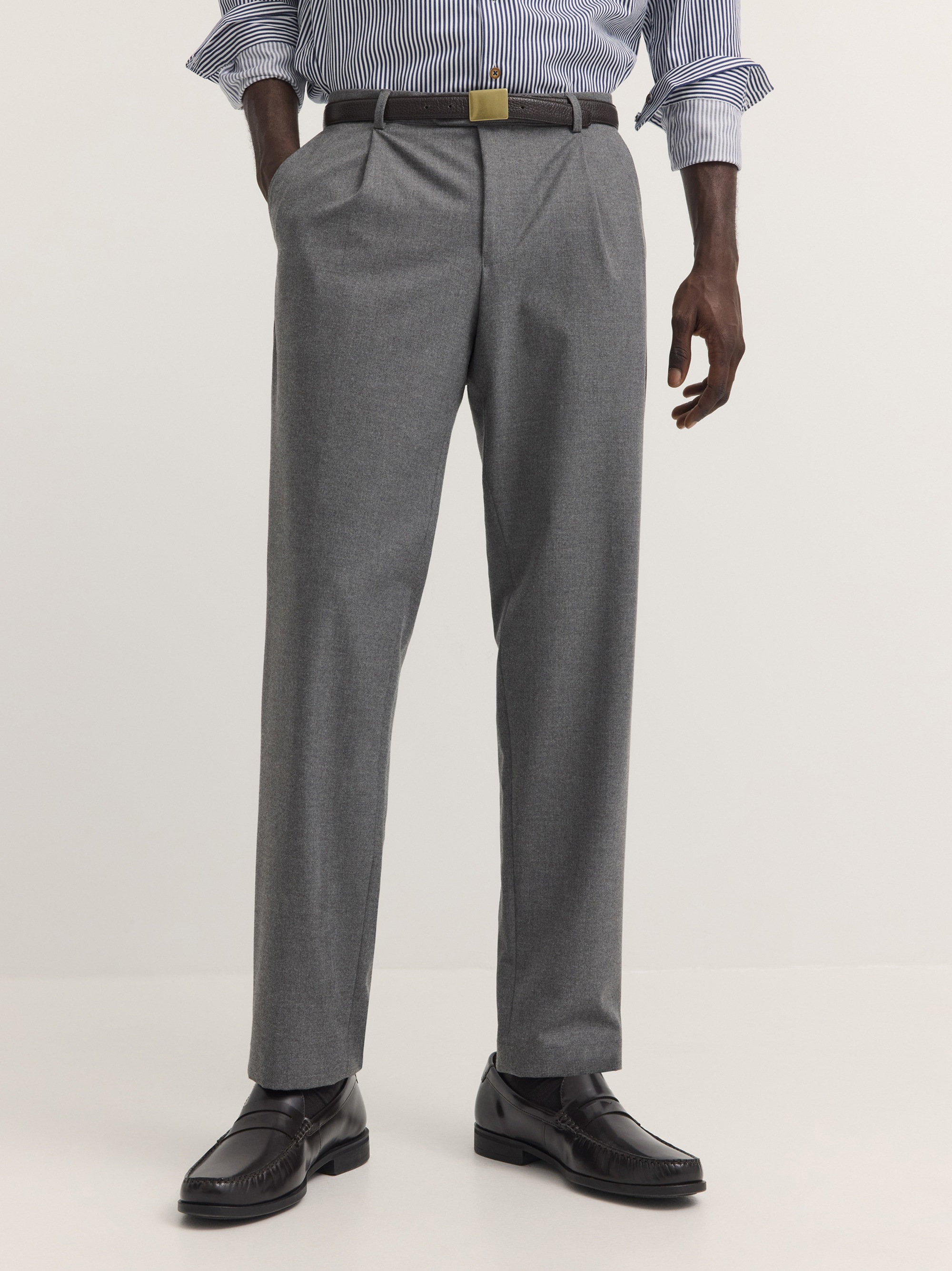 bugatti Bundfaltenhose "Soft superior touch" Elio Relaxed Fit Flanelloptik