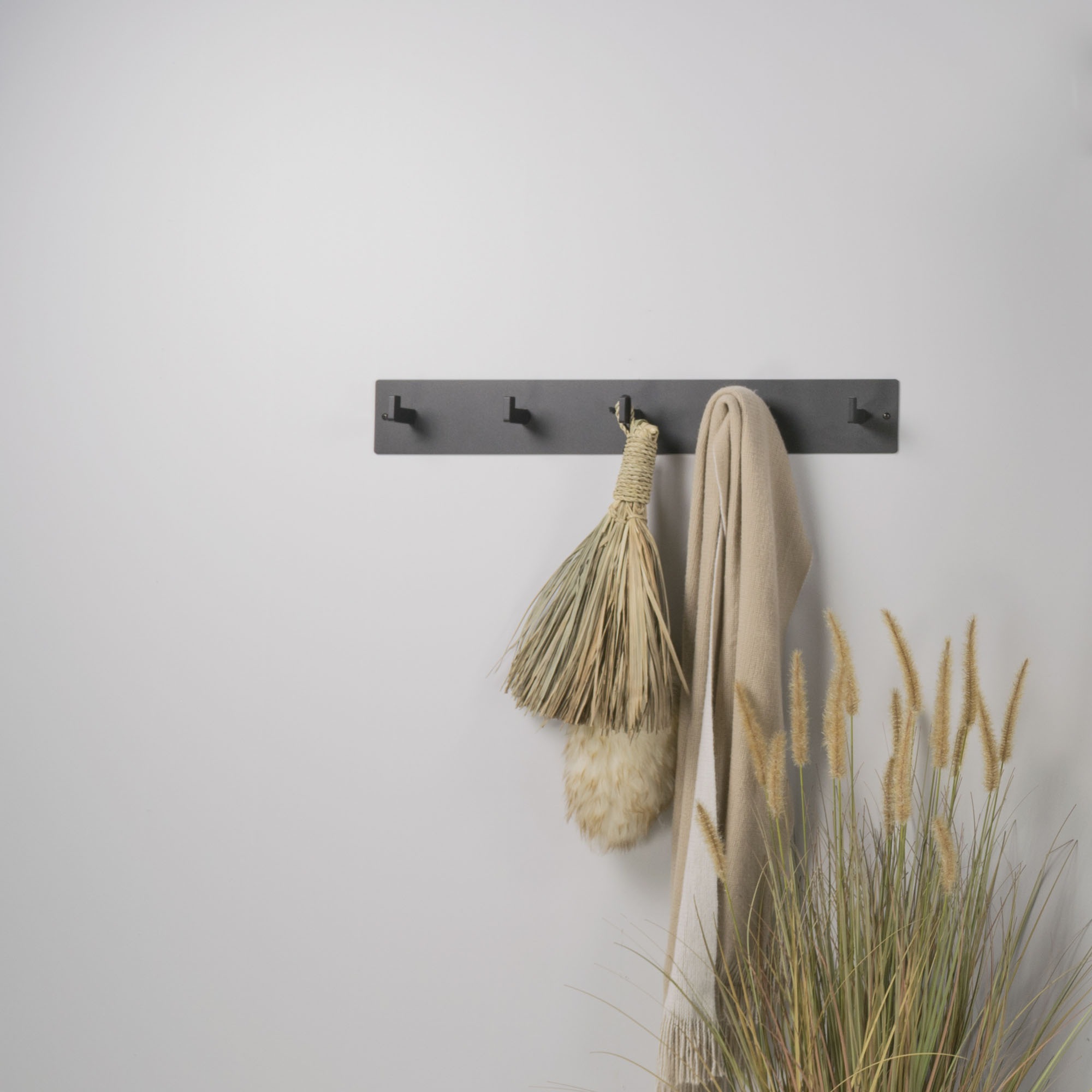 Spinder Design Garderobenhaken »LEATHERMAN 5« Kompakter Garderobenständer aus Stahl mit 5 Haken