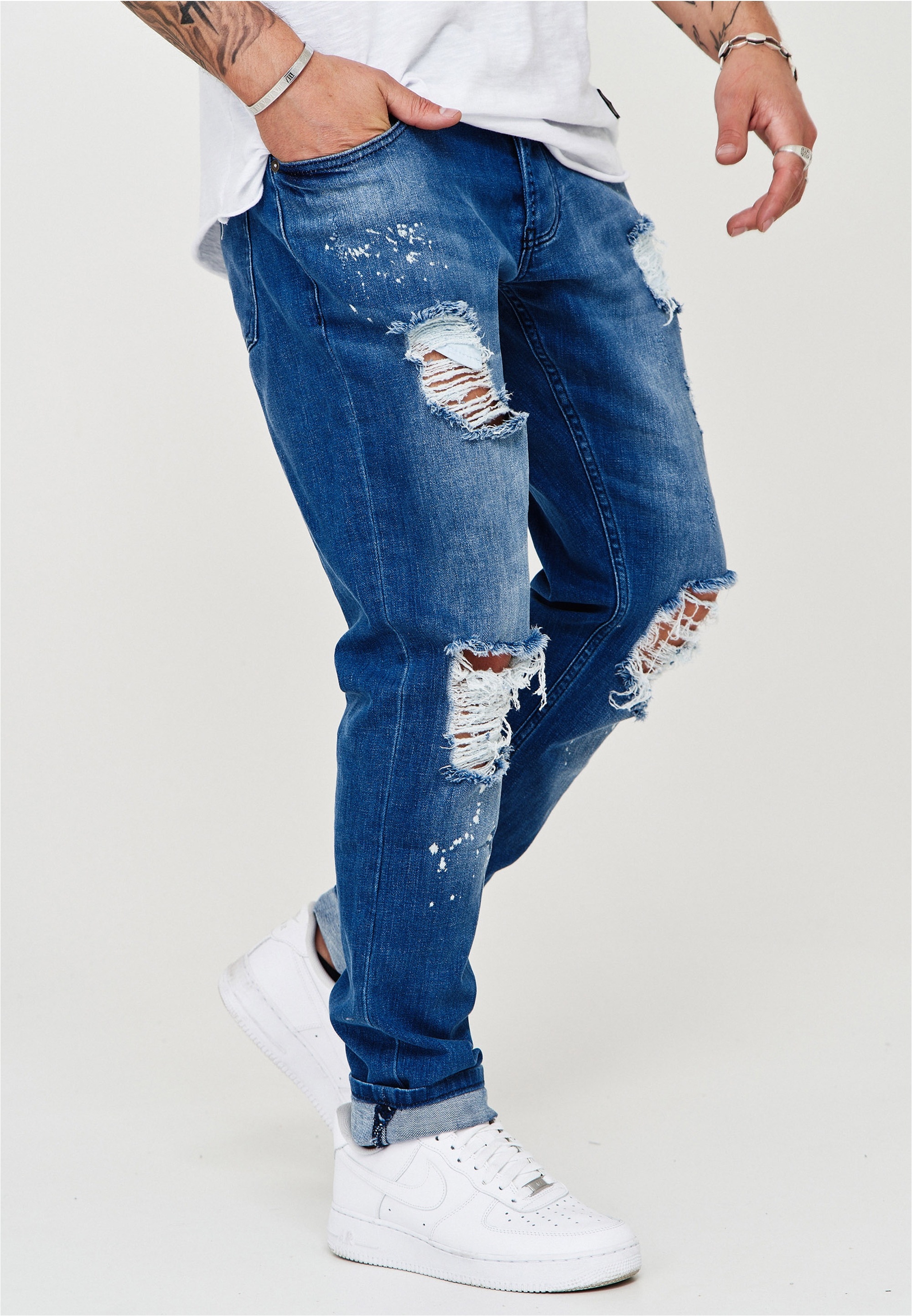 behype Slim-fit-Jeans »SLY«, mit Destroyed-Elementen