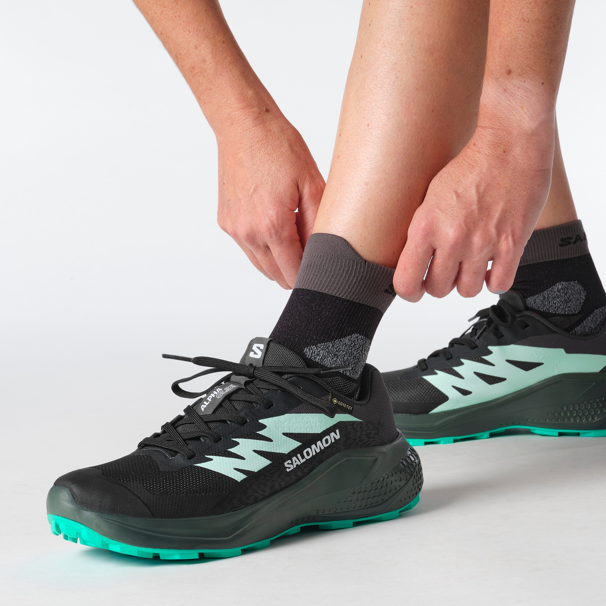 Salomon Laufschuh »ALPHAGLIDE GORE-TEX W«, wasserdicht