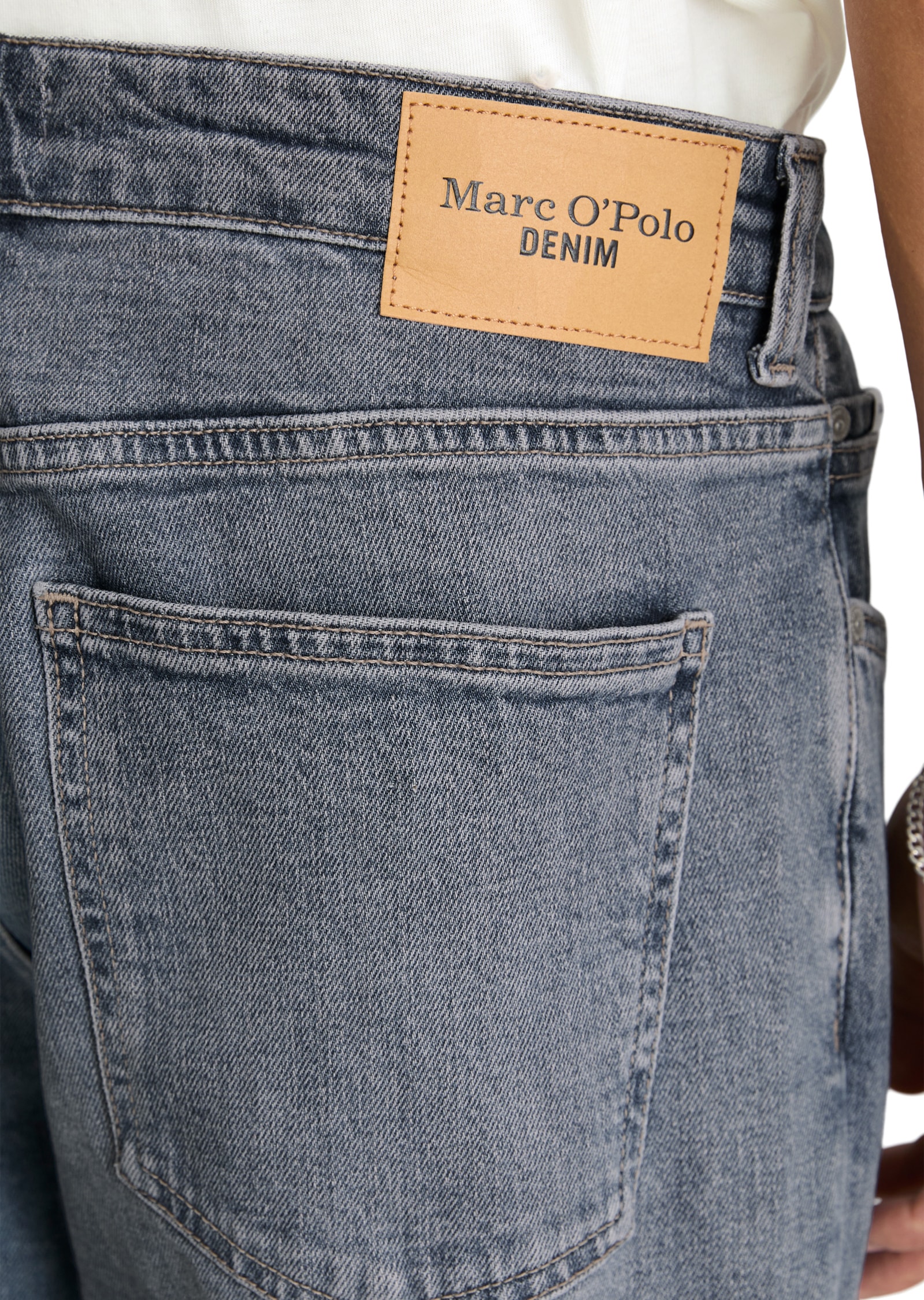 Marc O'Polo DENIM Tapered-fit-Jeans »aus Bio-Baumwoll-Mix«