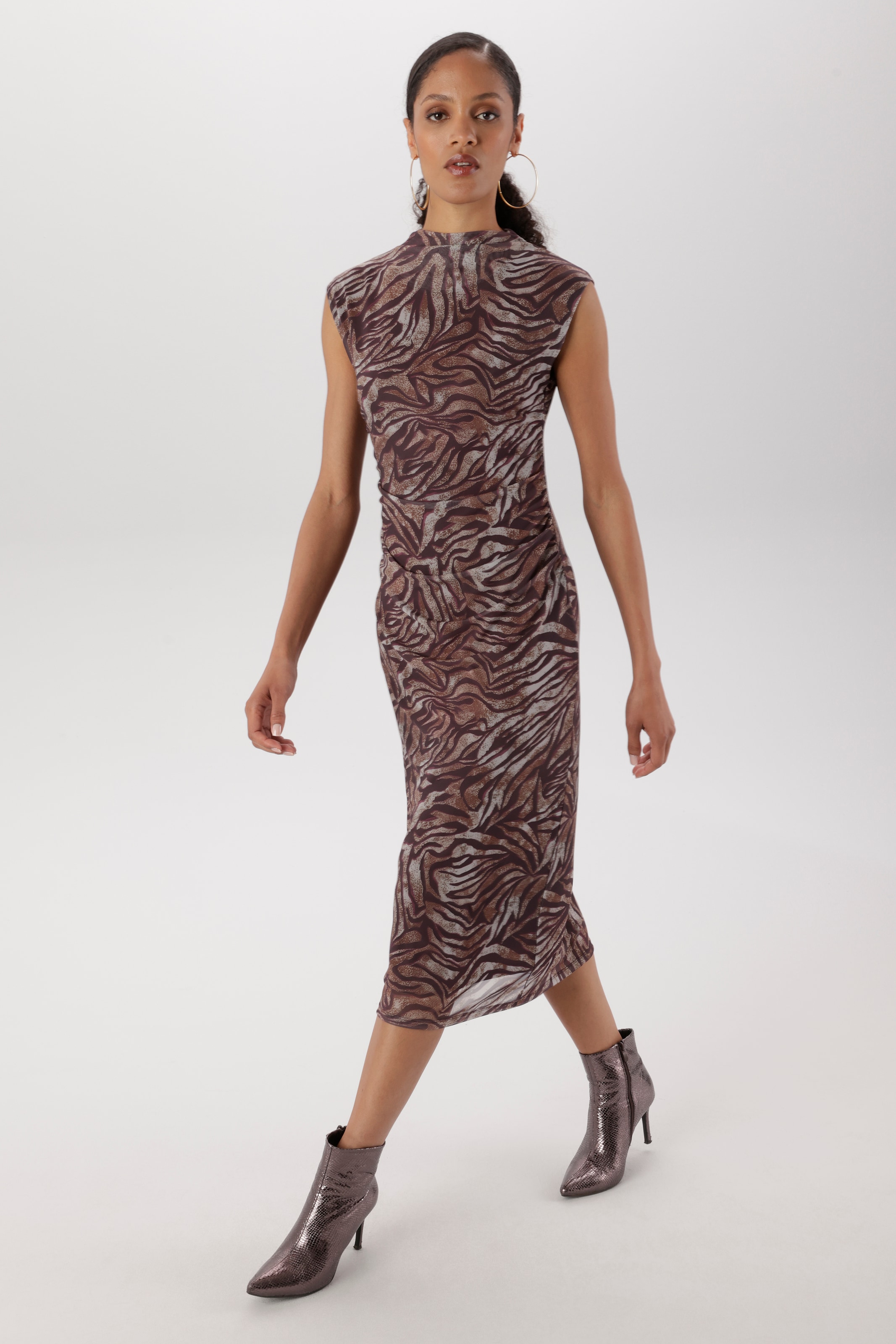 Aniston SELECTED Midikleid In Mesh-Qualiät und im angesagten Animalprint