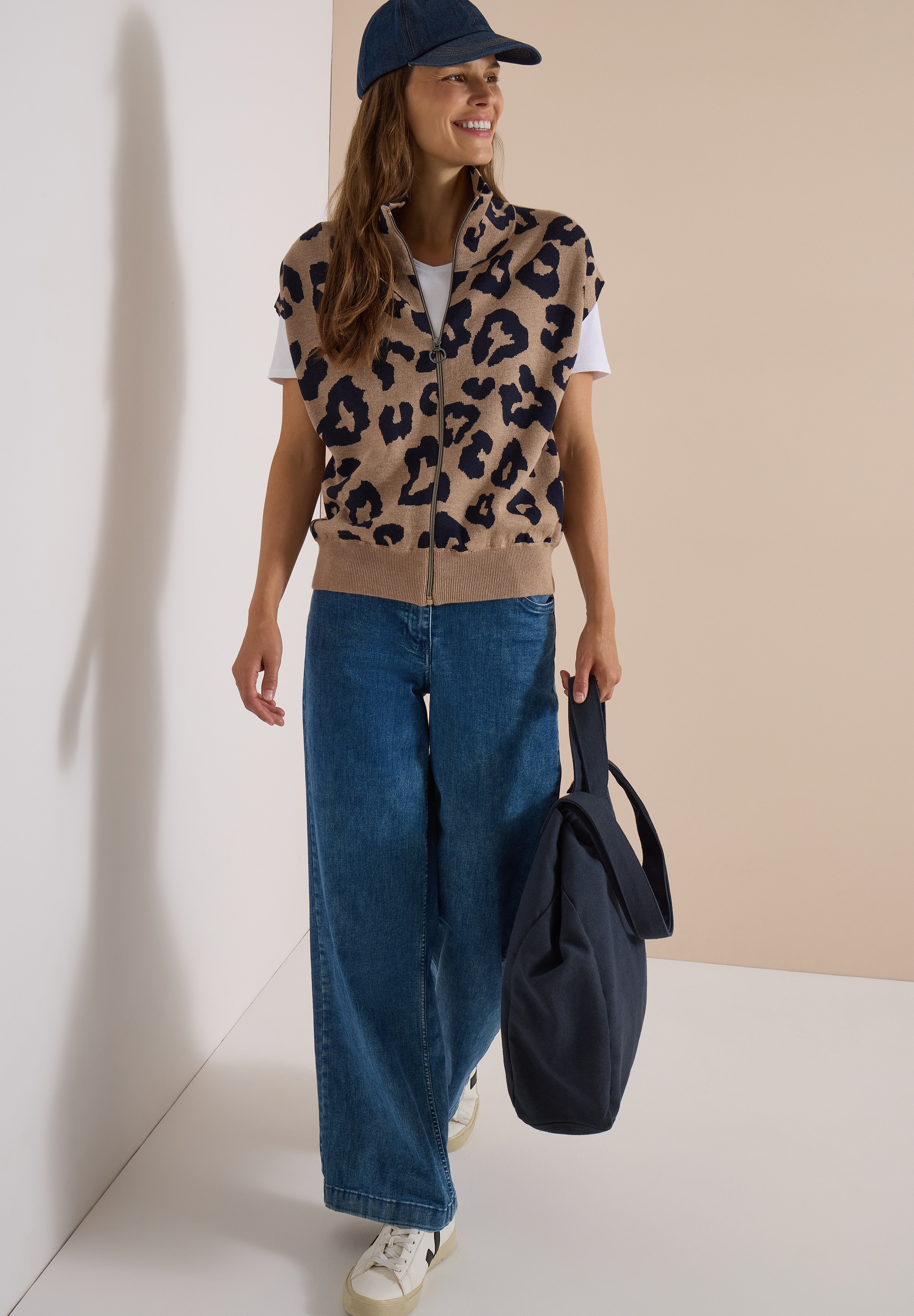 Cecil Strickweste ärmellos, mit Animal Print, großer Kragen