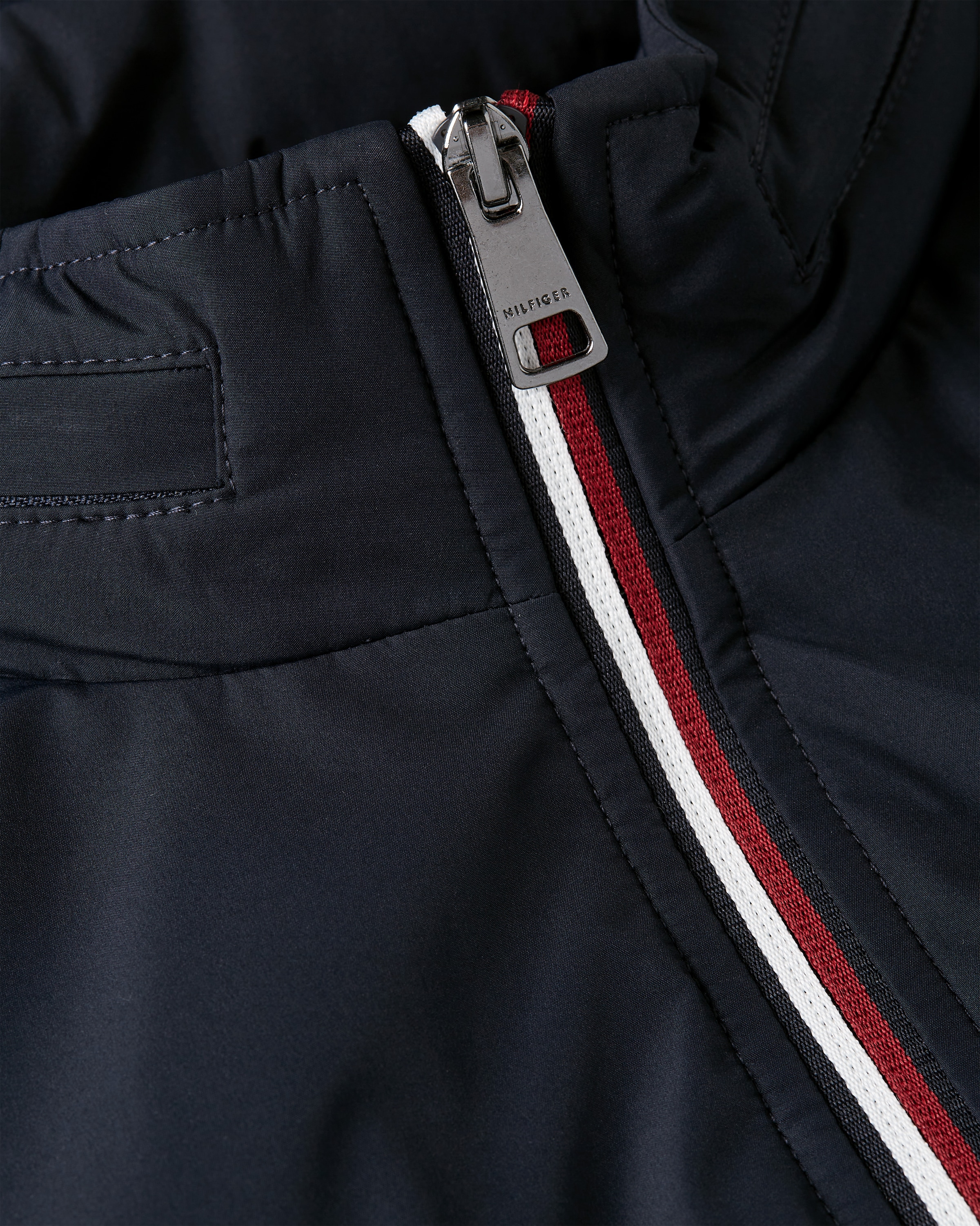 Tommy Hilfiger Blouson »MIX MEDIA HARRINGTON«, Kontrast-Struktur an Ärmeln