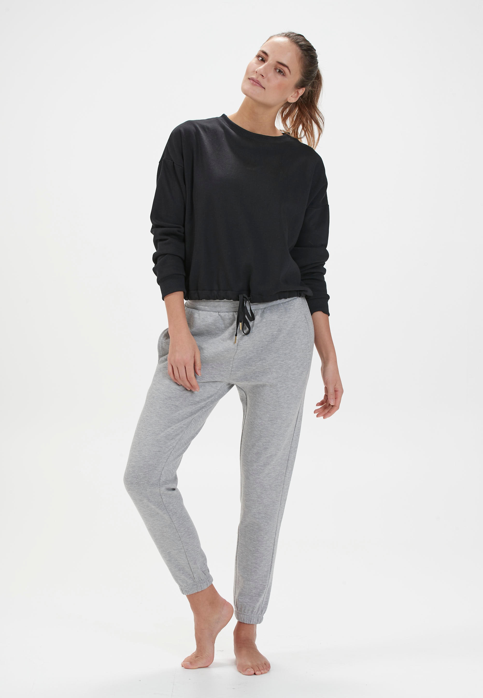 ENDURANCE Sweatshirt »AININIE W«, im hippen Style aus Dänemark
