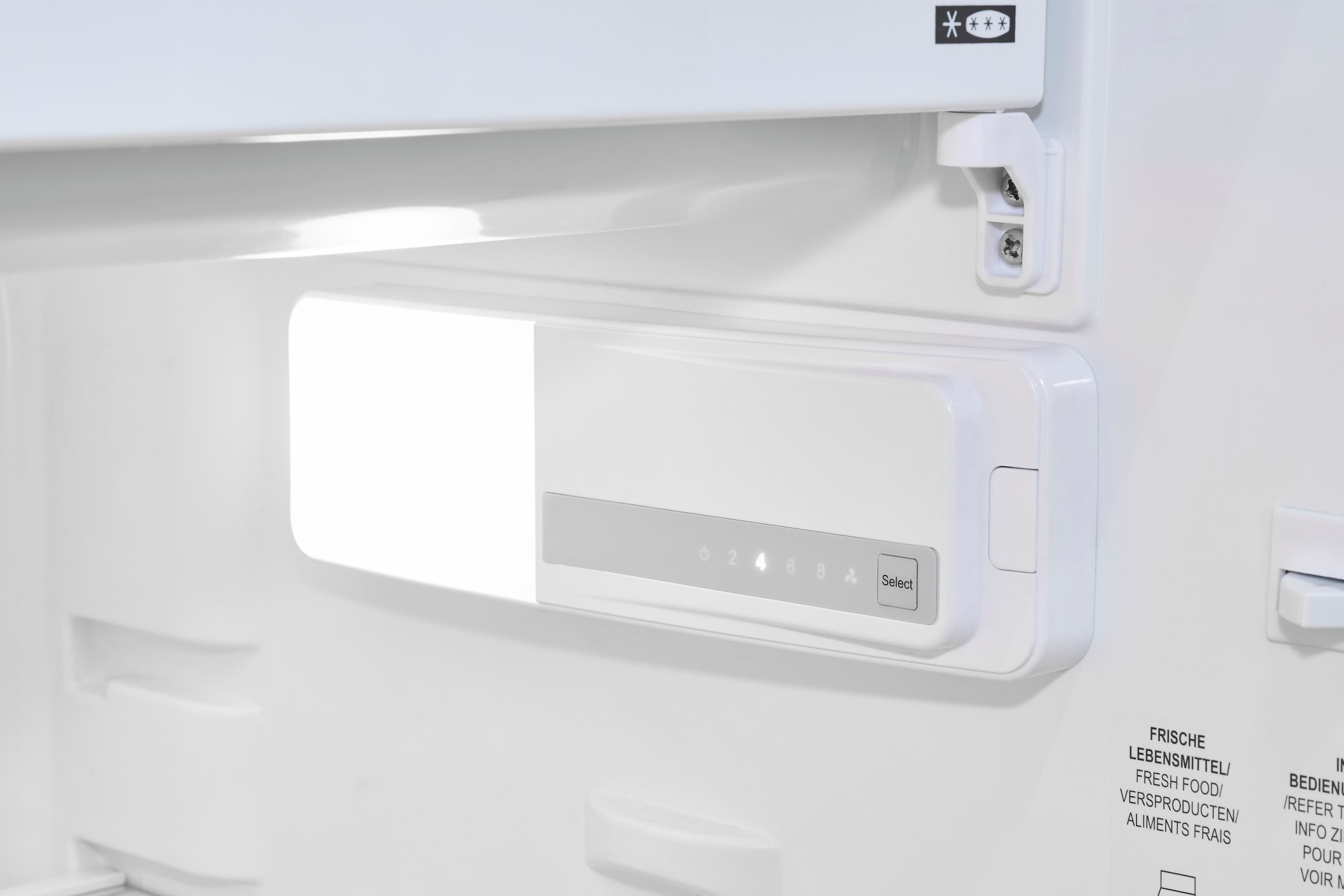 exquisit Einbaukühlschrank »EKS131-4-FE-O90E«, digitale Temperaturanzeige