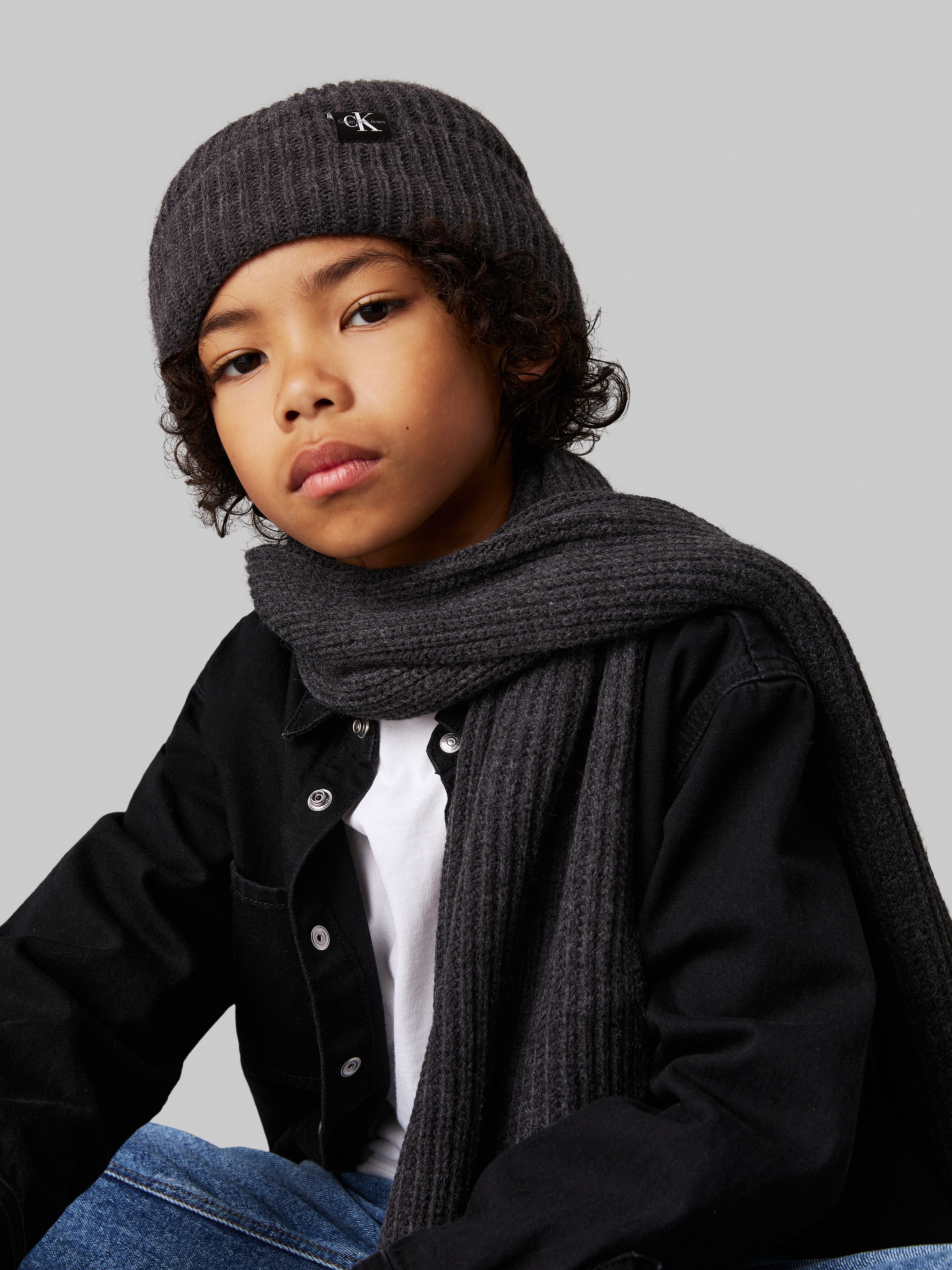 Calvin Klein Jeans Strickmütze »Monogram Rib Scarf Beanie Set«, mit Logopatch