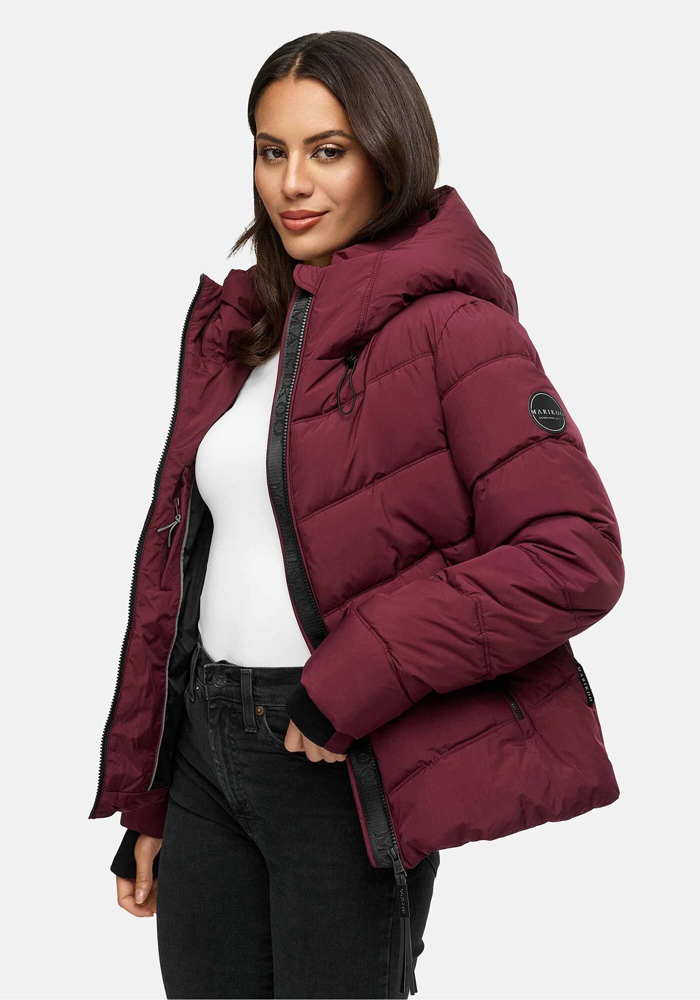 Marikoo Winterjacke »Yukanii«, Ärmelbündchen mit Daumenloch