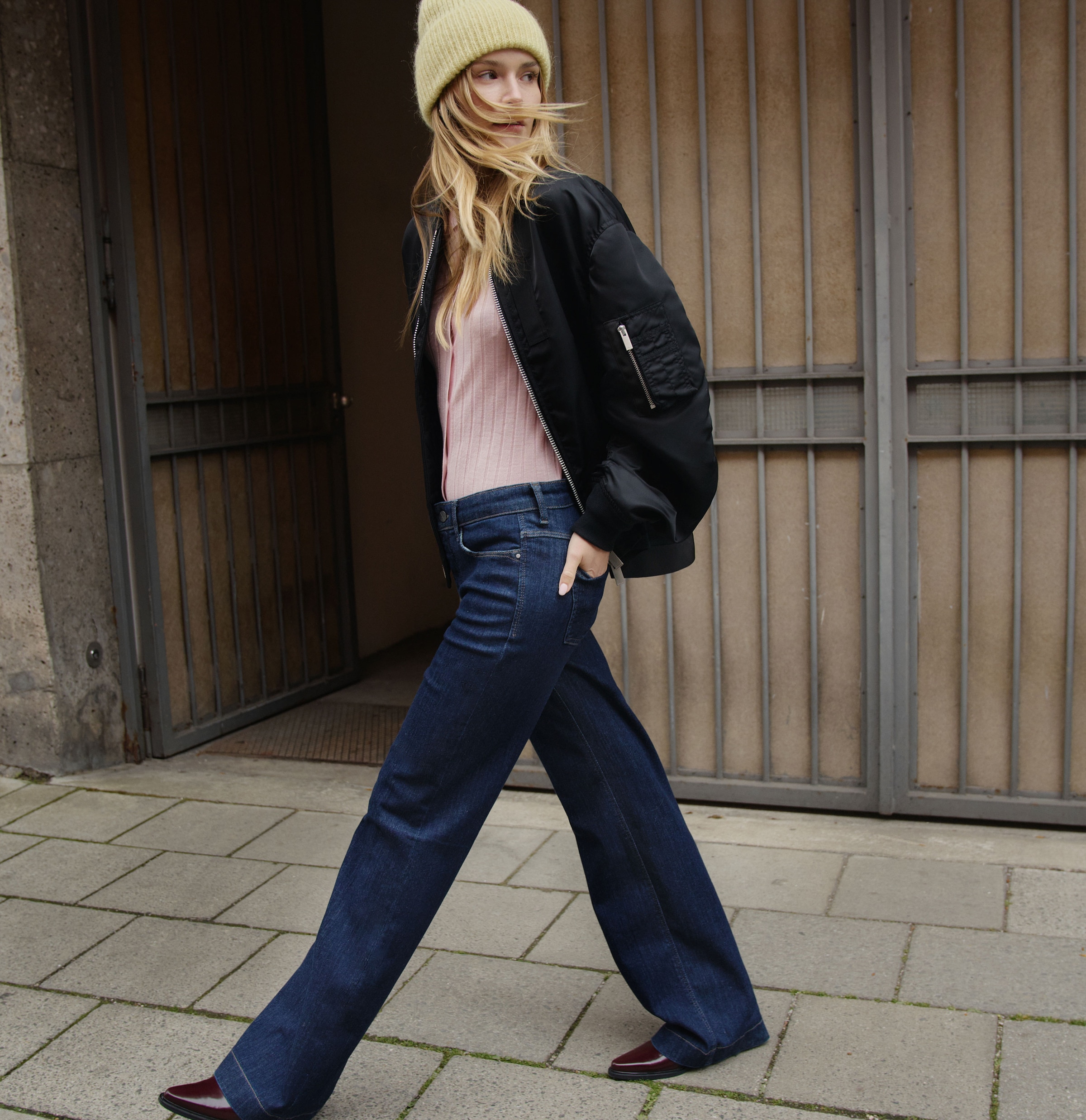 MAC Bootcut-Jeans »Dream-Boot«, Gerade geschnitten mit leicht ausgestelltem Bein