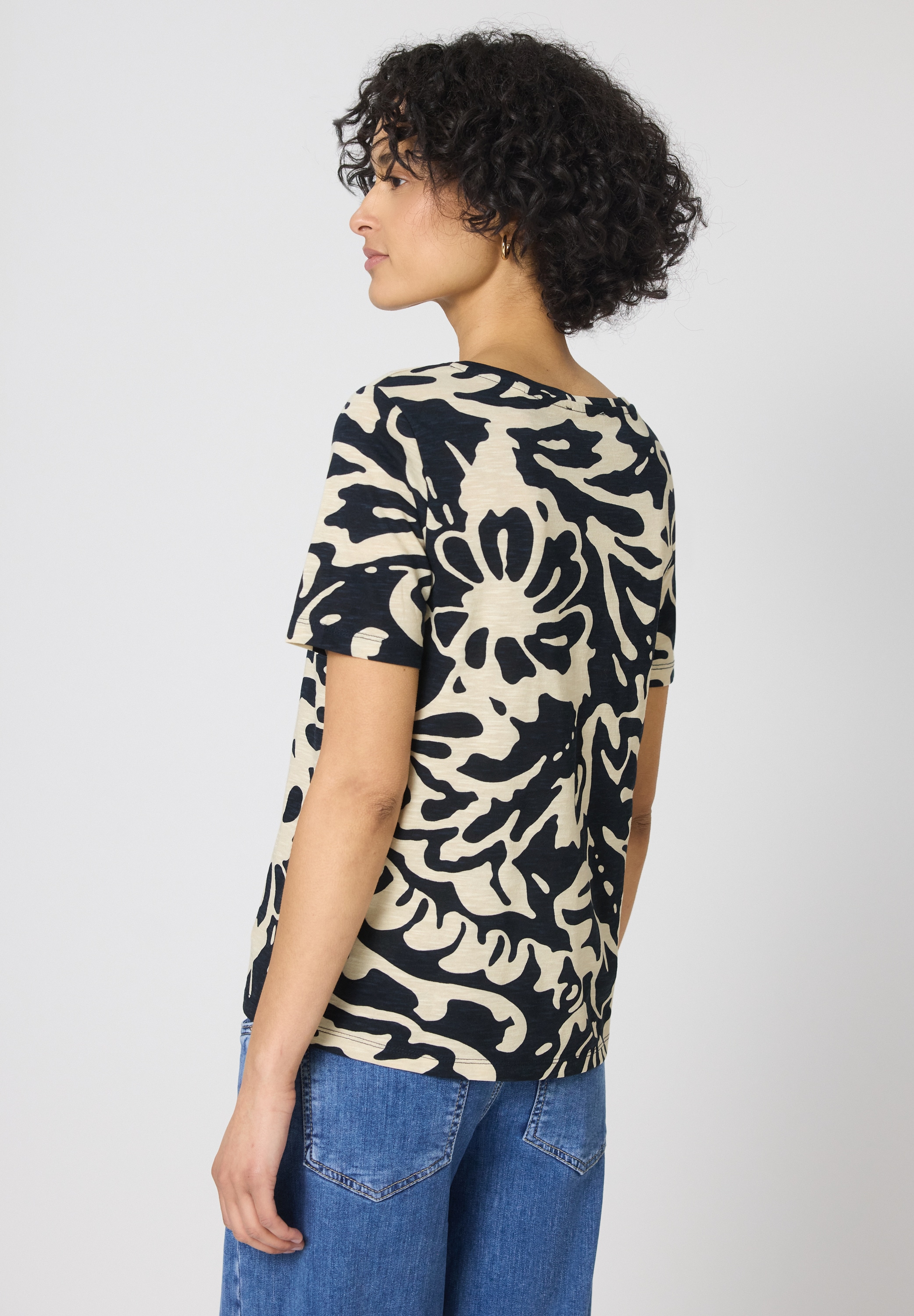 STREET ONE V-Shirt mit abgerundetem V-Ausschnitt