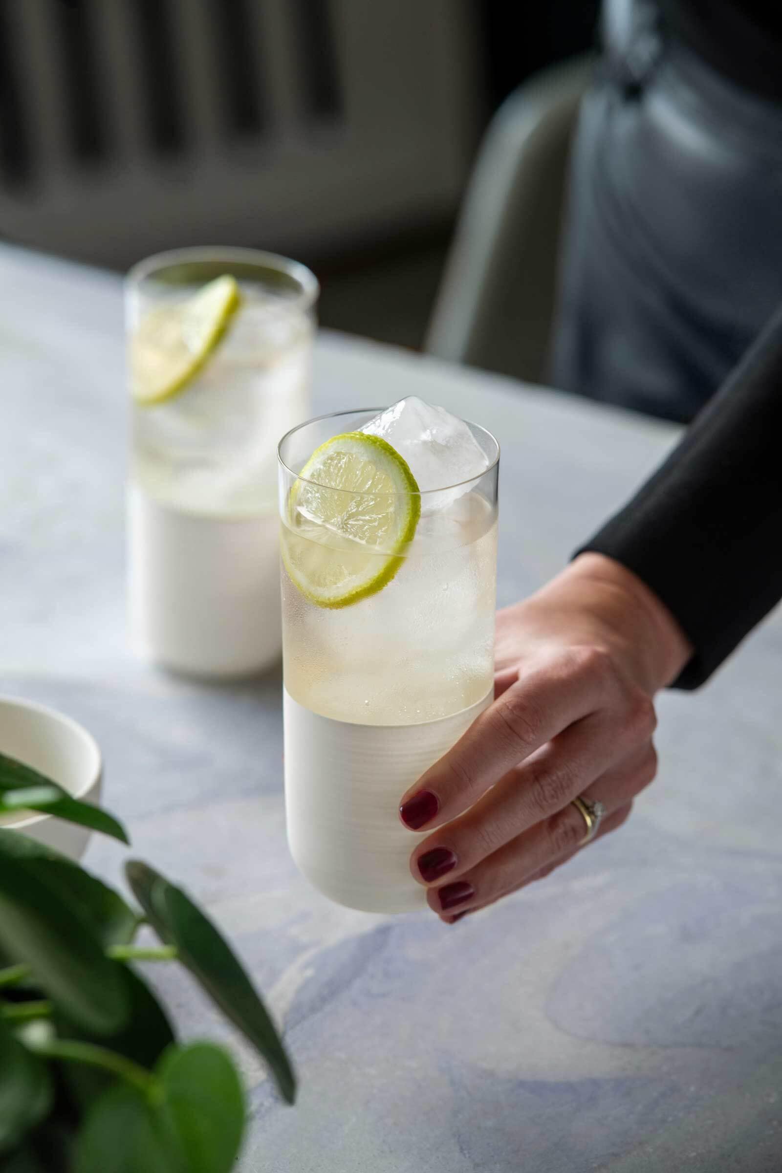 Villeroy & Boch Longdrinkglas »Longdrinkbecher Manufacture Rock 300 ml 4er Set weiß-transparent«