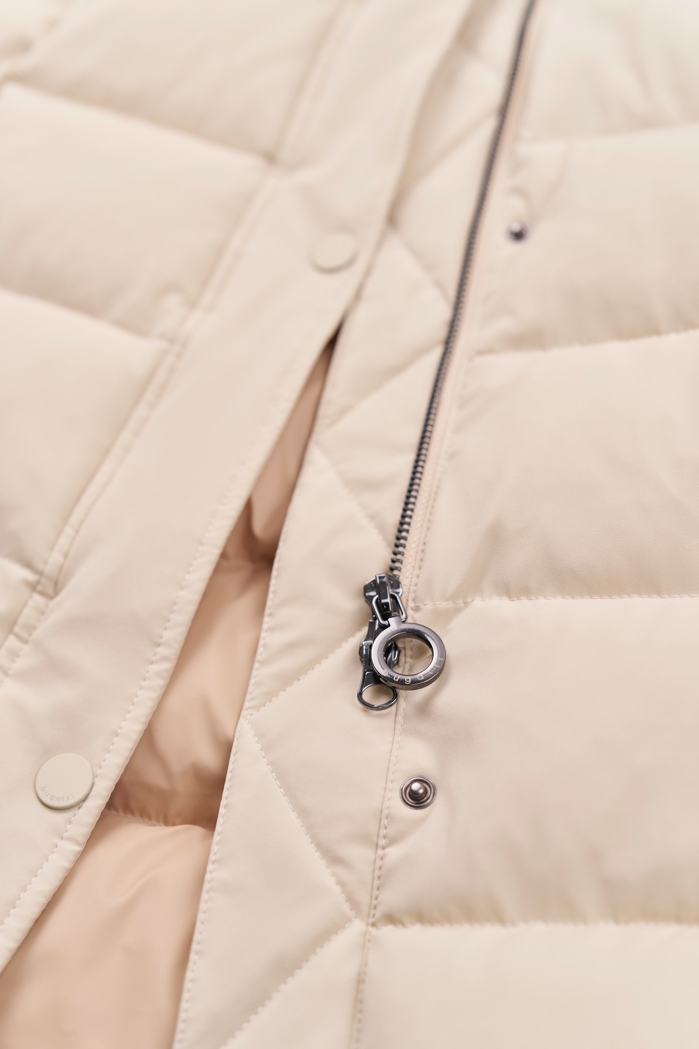 bugatti Kurzmantel, mit elegantem Stehkragen