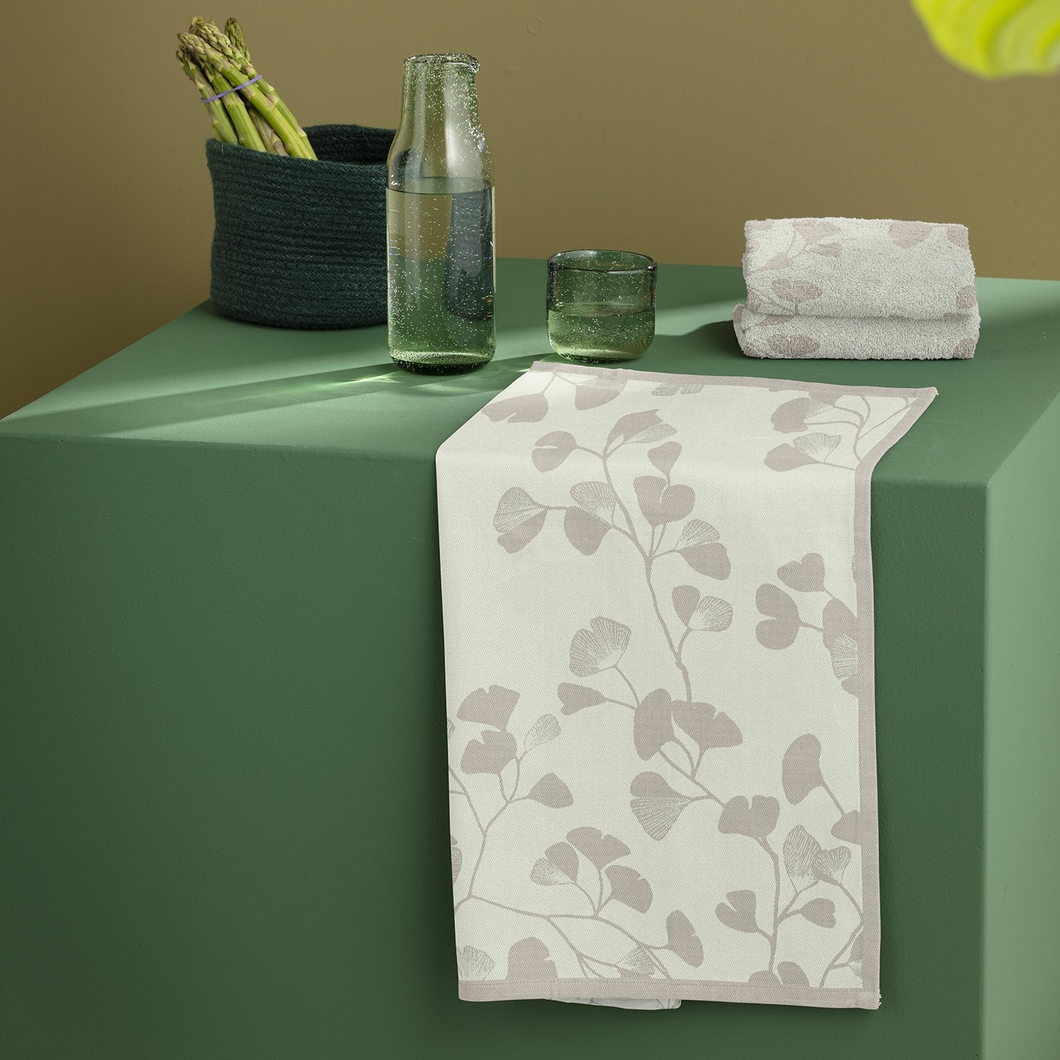 DDDDD Geschirrtuch »DDDDDD Kombi-Set aus 2 Geschirrtüchern & 2 Küchentüchern, Kenchi Creme« schnell trocknend, 100% Baumwolle, mit Gingkoblättern