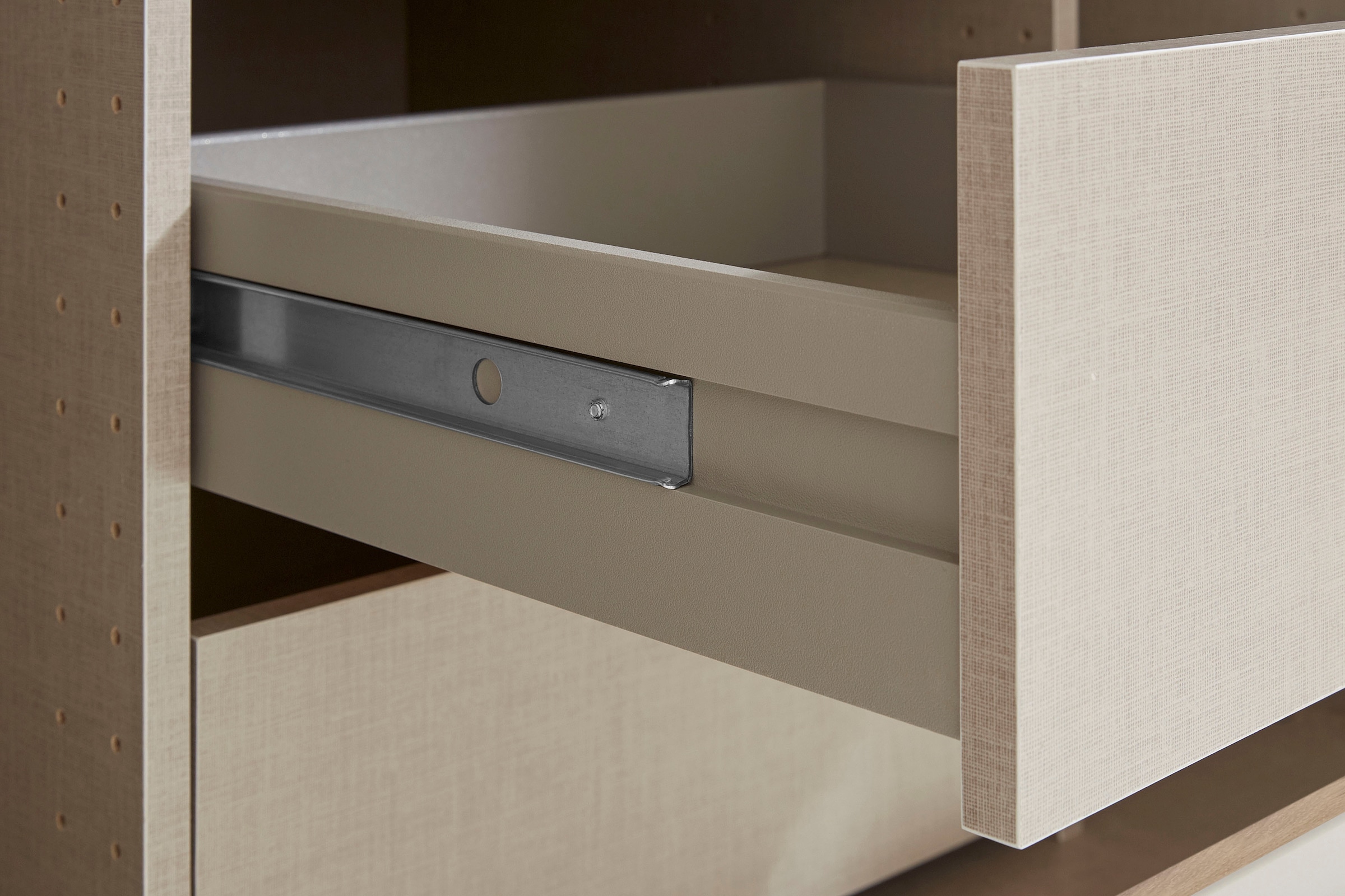 rauch Drehtürenschrank »Kleiderschrank Schrank Garderobe TOPSELLER OTELI inkl. Inneneinteilung«, mit zusätzlichen Einlegeböden, optional mit Spiegel MADE IN GERMANY