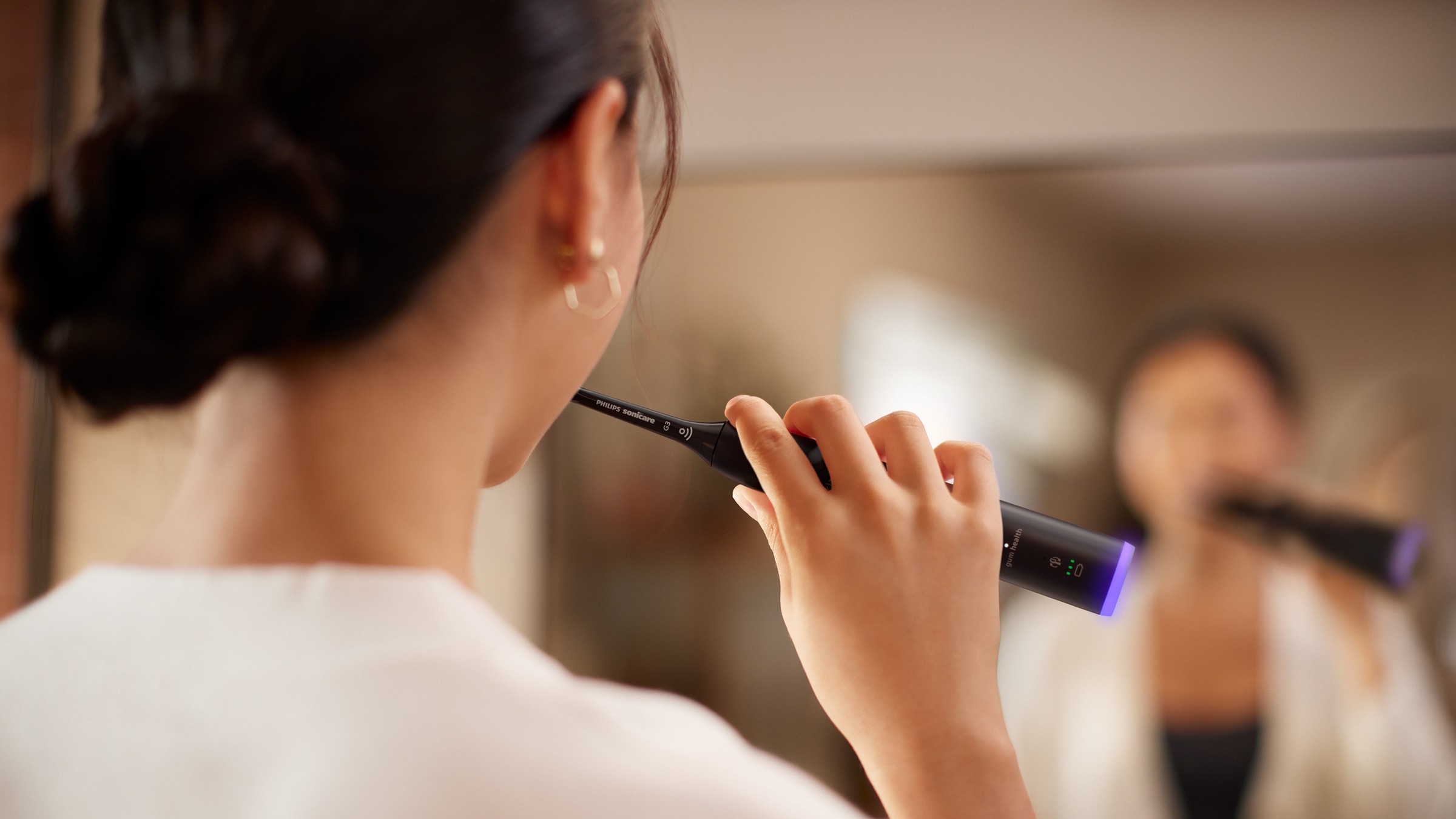 Philips Sonicare Elektrische Zahnbürste »Series 7100 HX7421/01«, 1 St. Aufsteckbürsten, mit visueller Andruckkontrolle, 7 Putzeinstellungen, inkl. Reiseetui