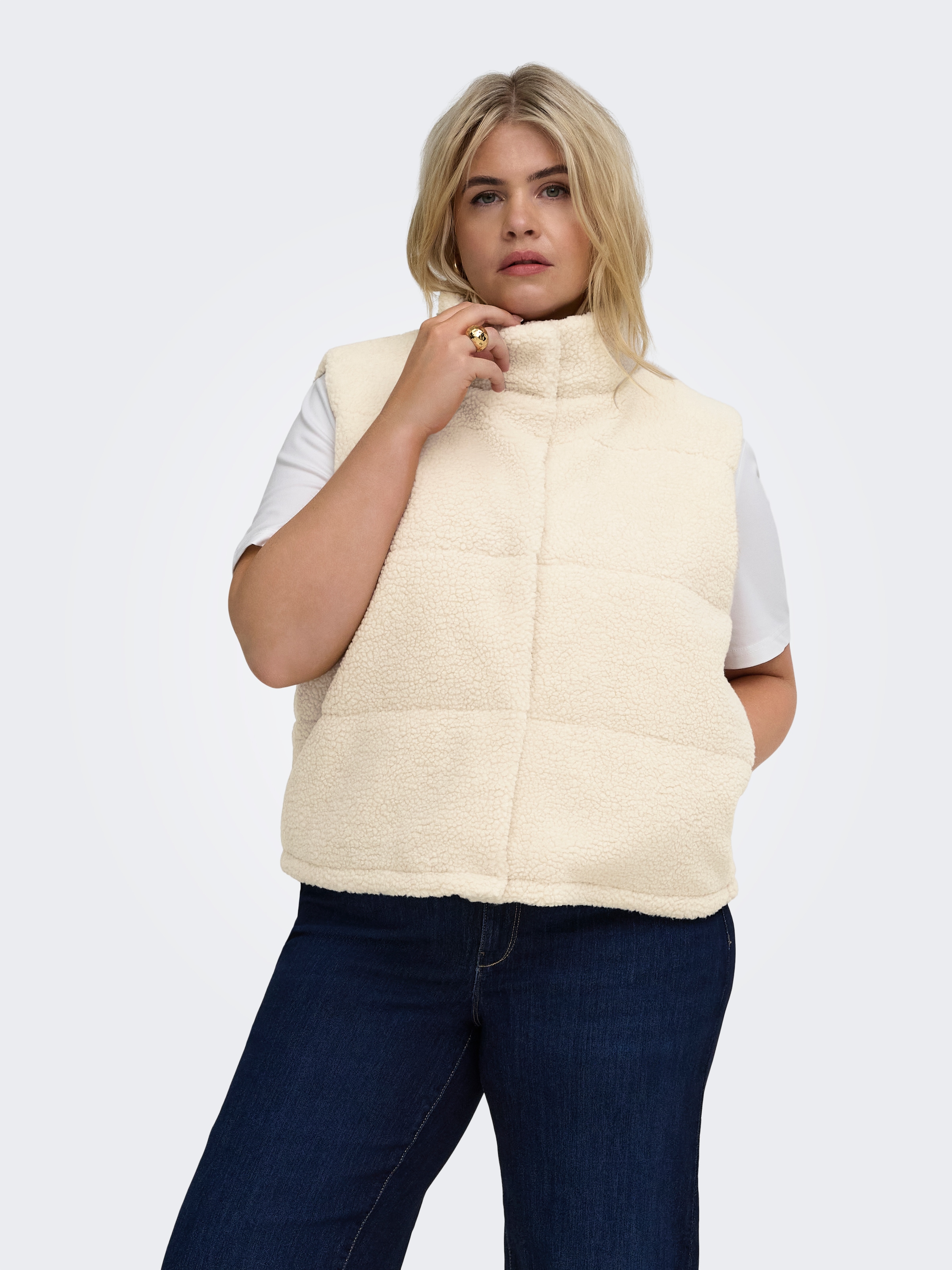ONLY CARMAKOMA Plüschweste "CARSANDRA TEDDY WAISTCOAT OTW NOOS" Kunstfaser